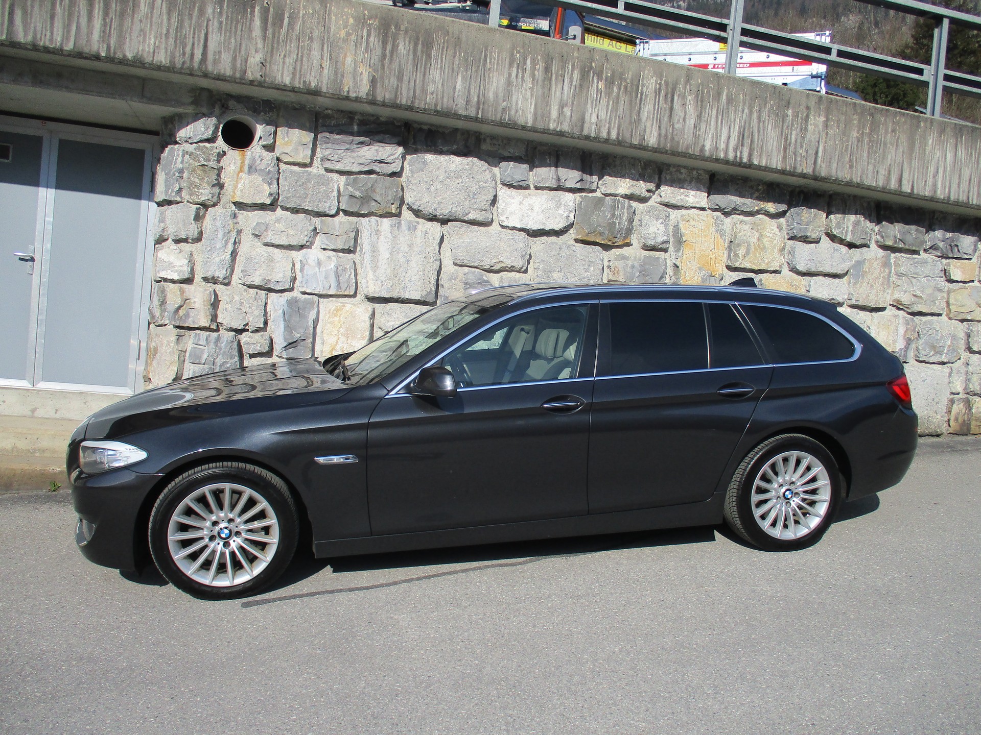 BMW 535i Touring Steptronic-image-1