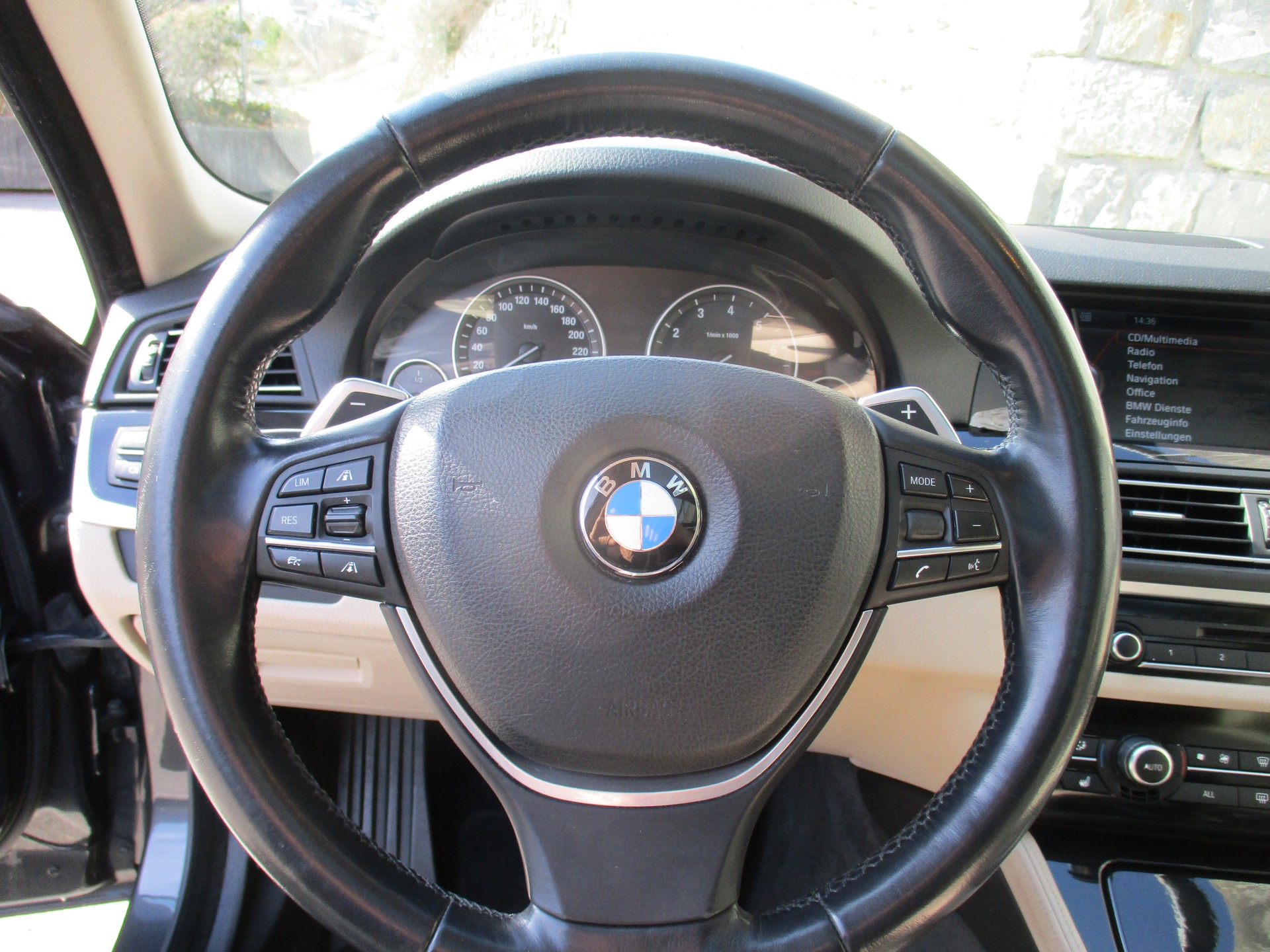 BMW 535i Touring Steptronic-image-8