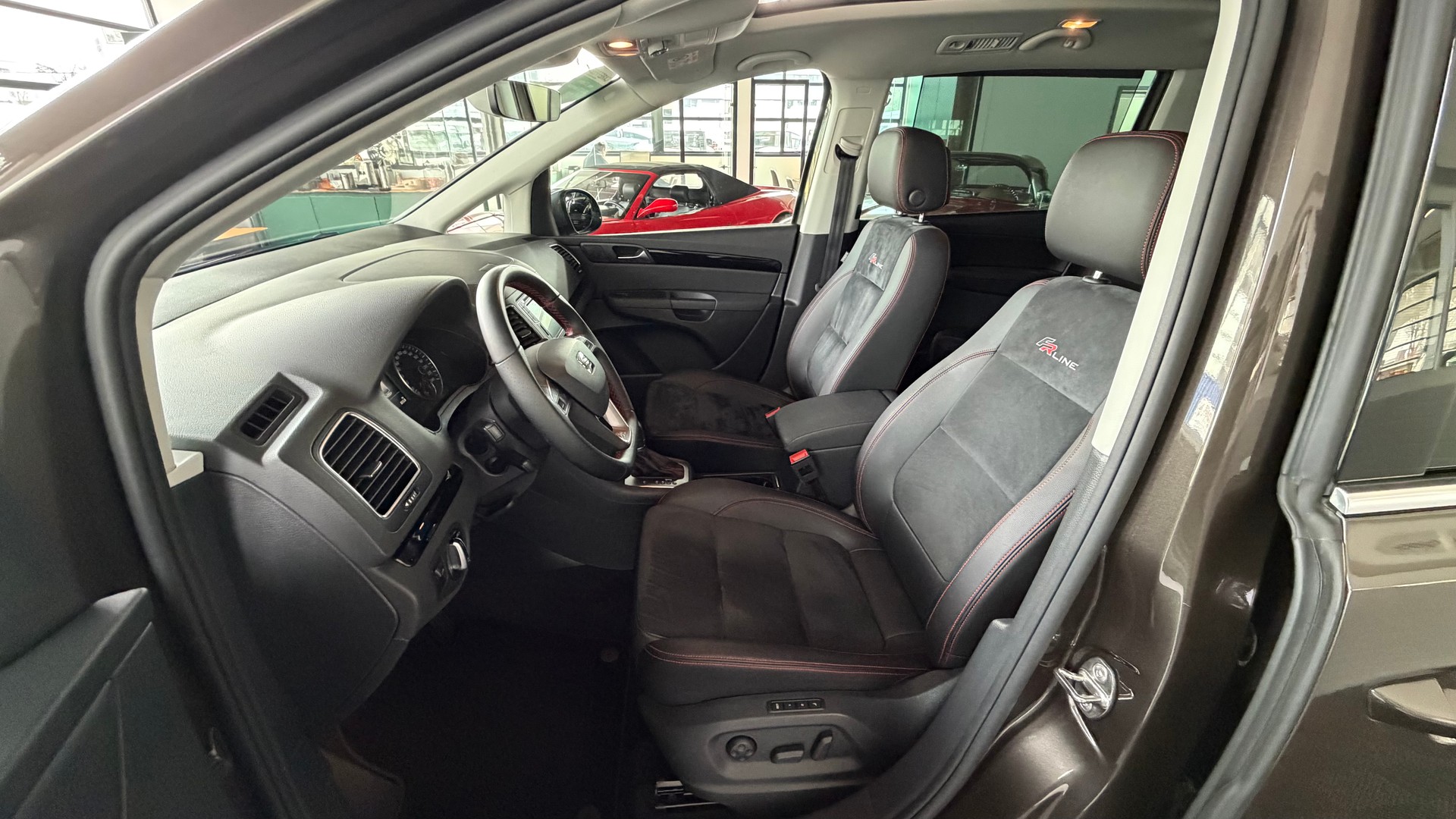 SEAT Alhambra 2.0 TDI FR Line 184 PS DSG (CH) 7- PLÄTZER-image-16