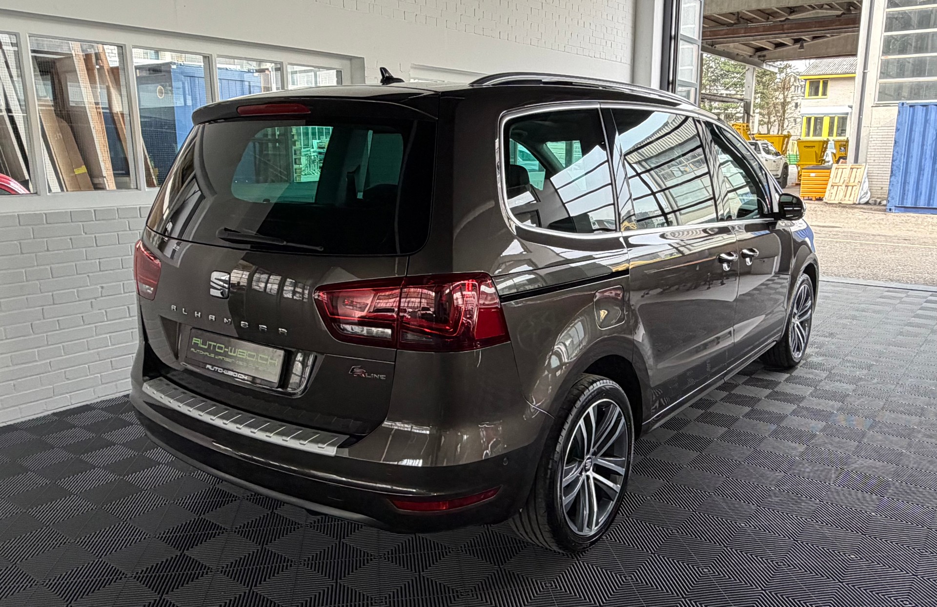 SEAT Alhambra 2.0 TDI FR Line 184 PS DSG (CH) 7- PLÄTZER-image-2