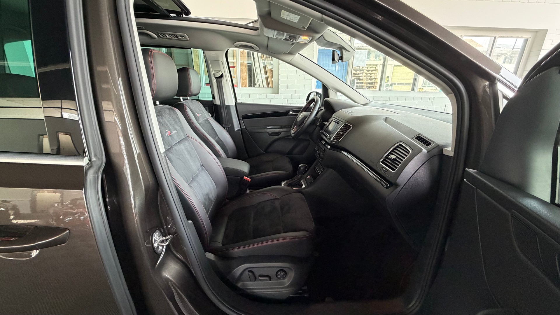 SEAT Alhambra 2.0 TDI FR Line 184 PS DSG (CH) 7- PLÄTZER-image-8