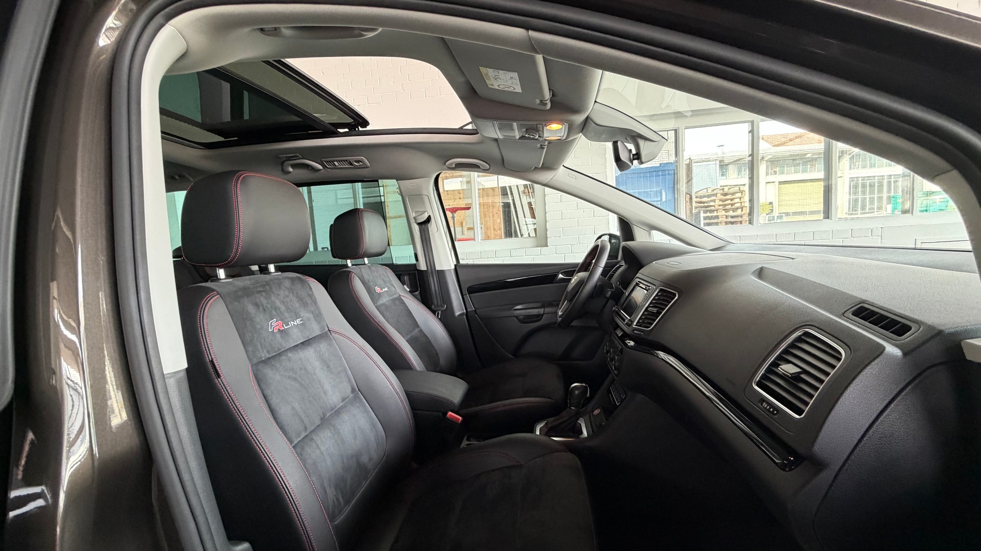 SEAT Alhambra 2.0 TDI FR Line 184 PS DSG (CH) 7- PLÄTZER-image-9