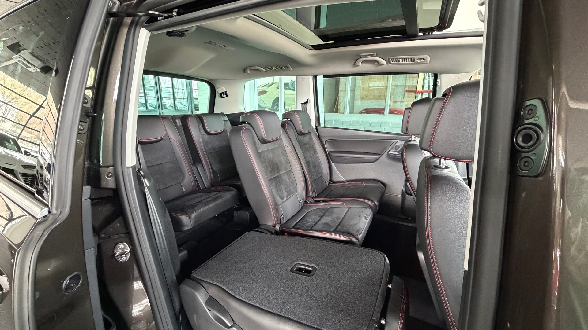 SEAT Alhambra 2.0 TDI FR Line 184 PS DSG (CH) 7- PLÄTZER-image-12