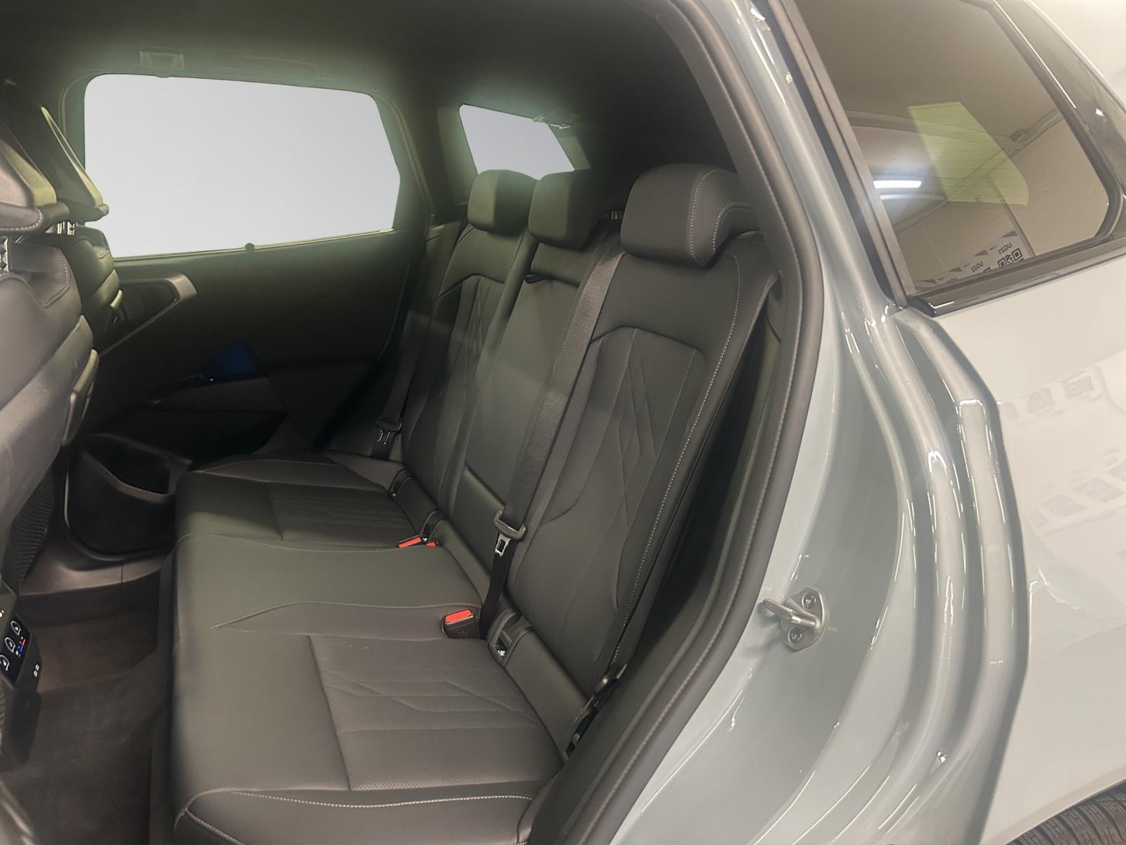 BMW X3 20i xDrive-image-12