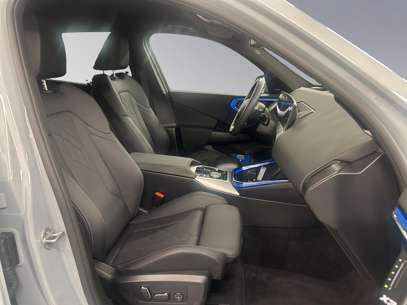 BMW X3 20i xDrive-image-13