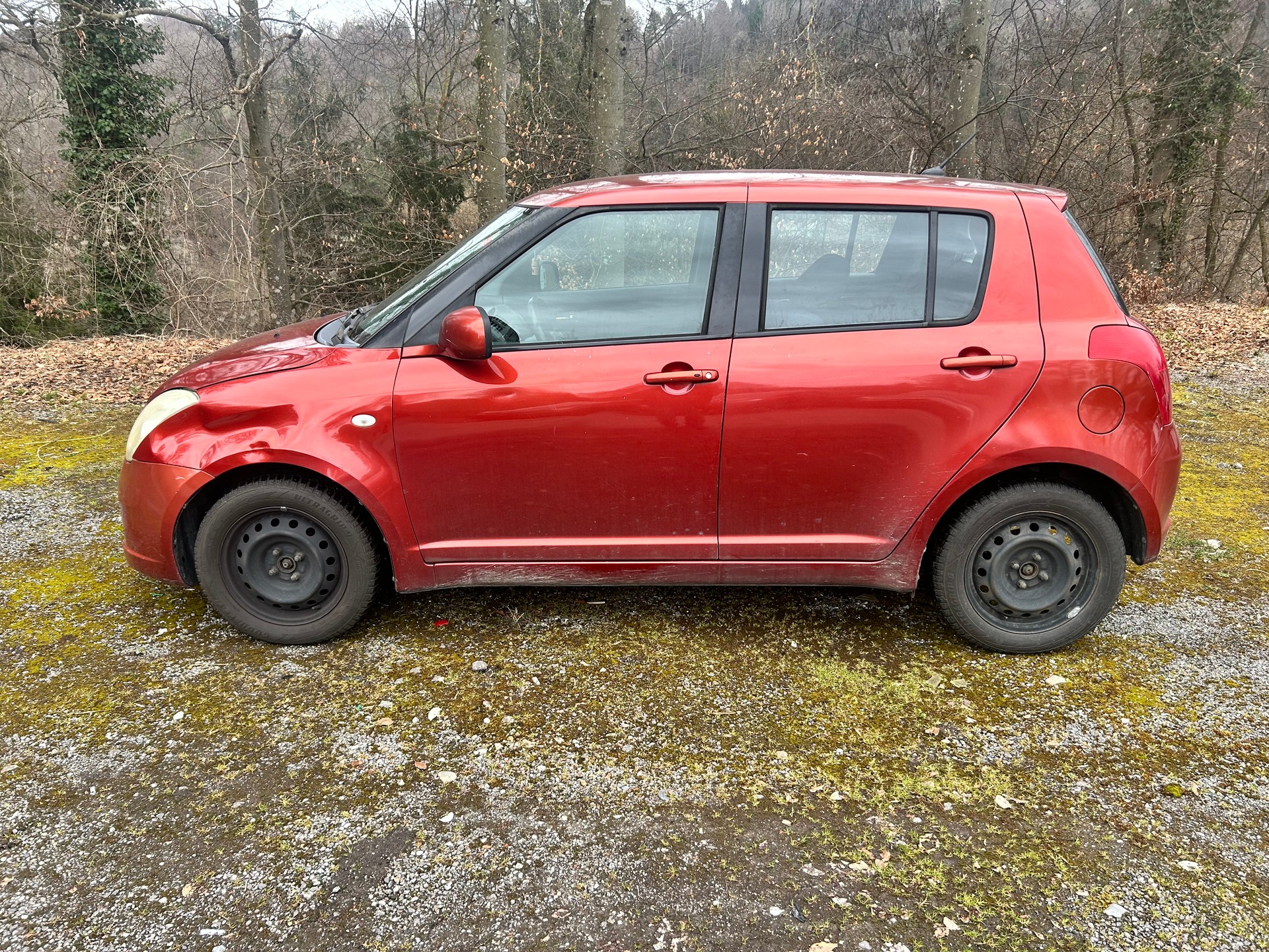 SUZUKI Swift 1.3i 16V GL Top 4x4-image-3