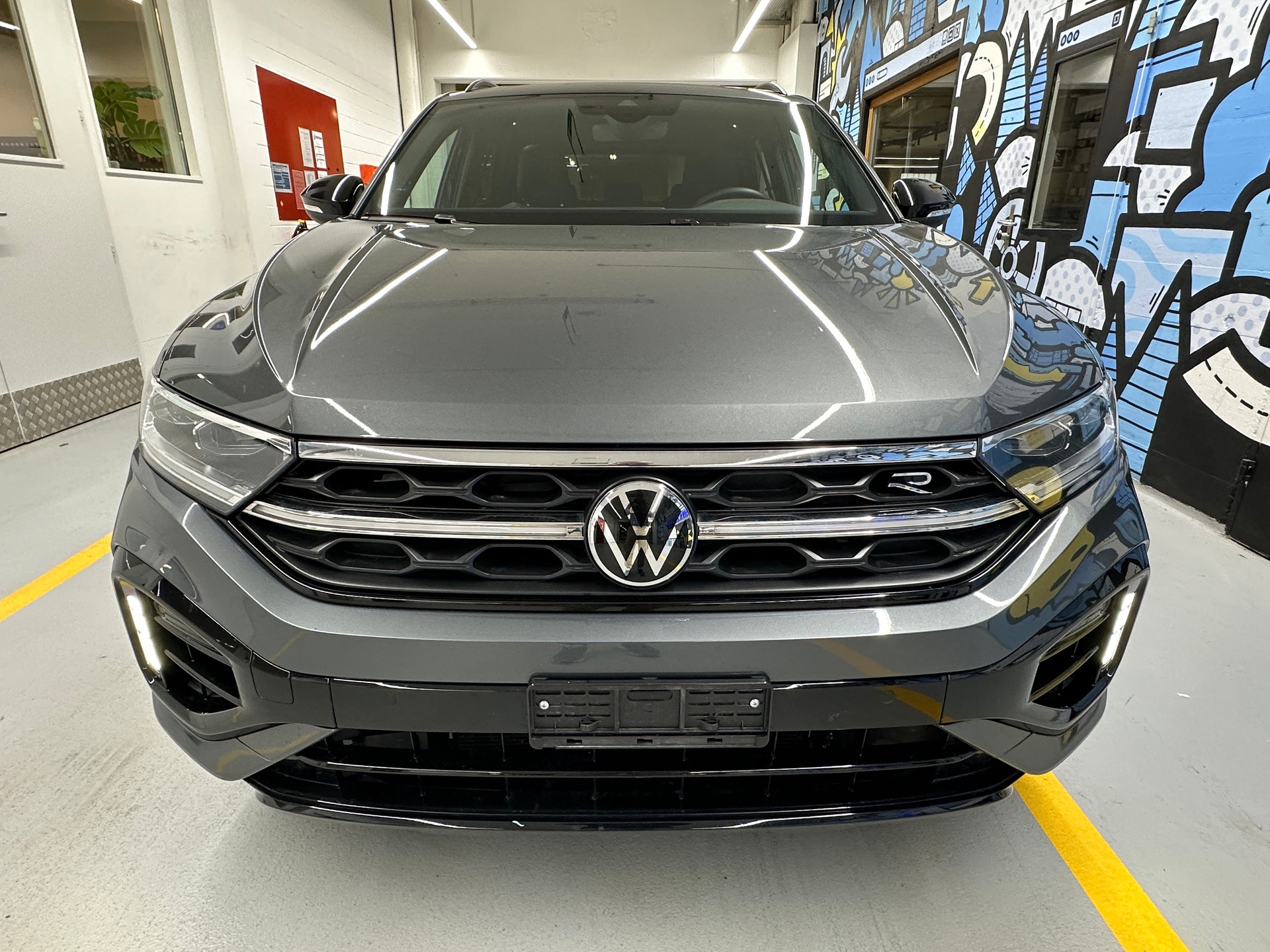 VW T-Roc 2.0 TSI R DSG 4Motion-image-1