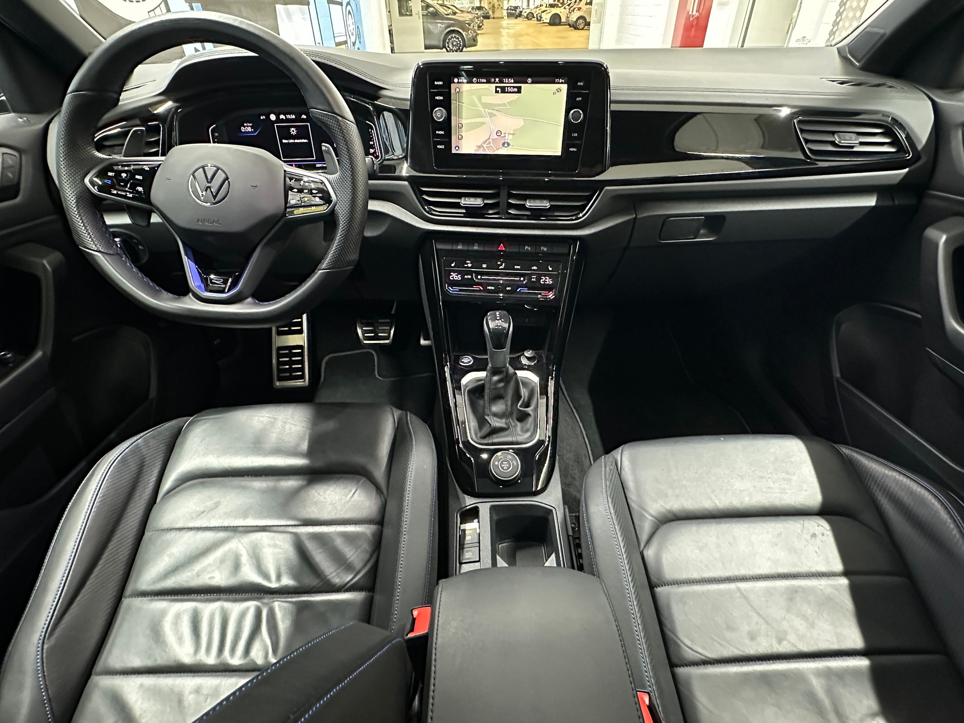 VW T-Roc 2.0 TSI R DSG 4Motion-image-9