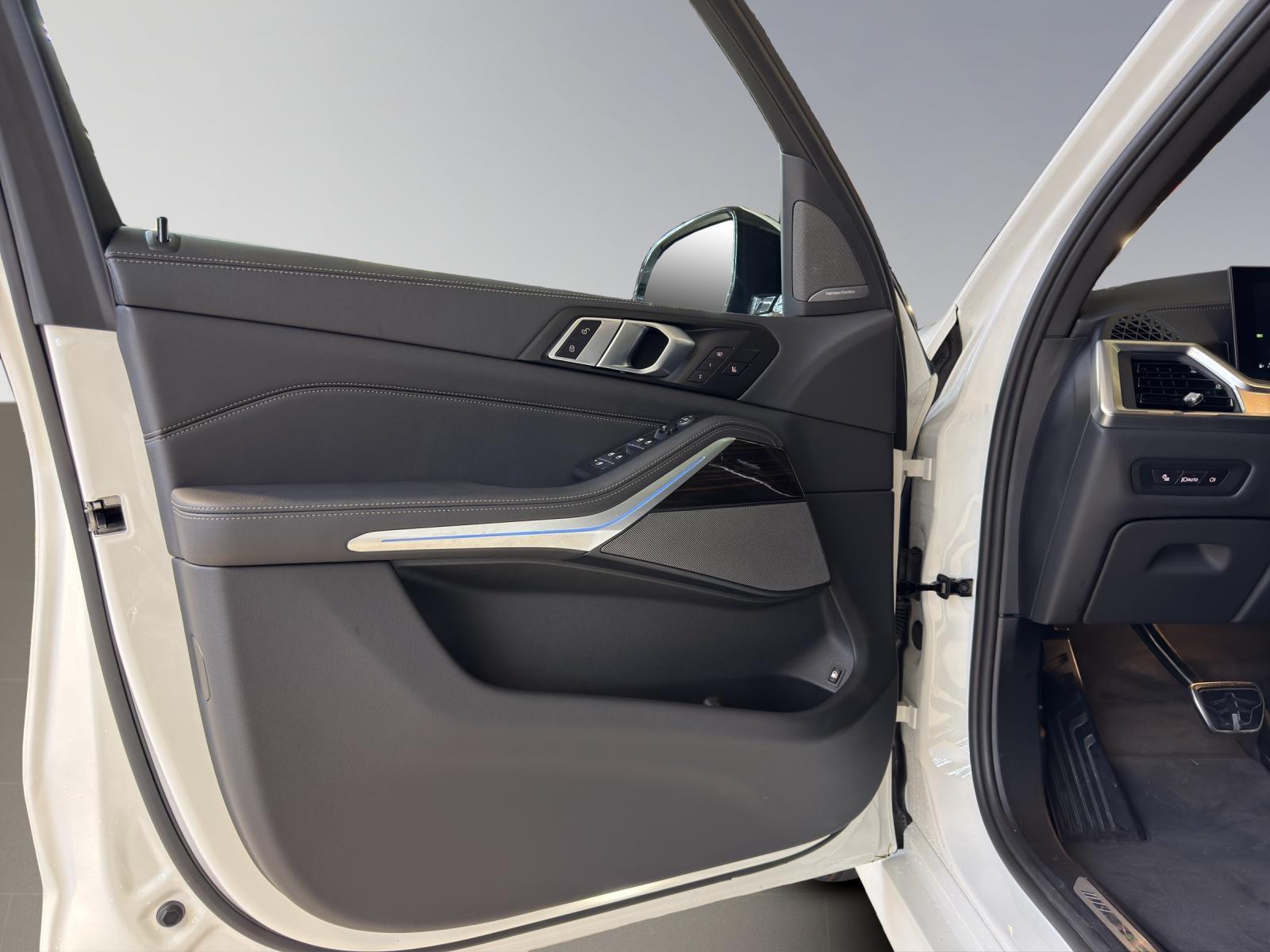 BMW X5 50e xDrive SAG-image-15