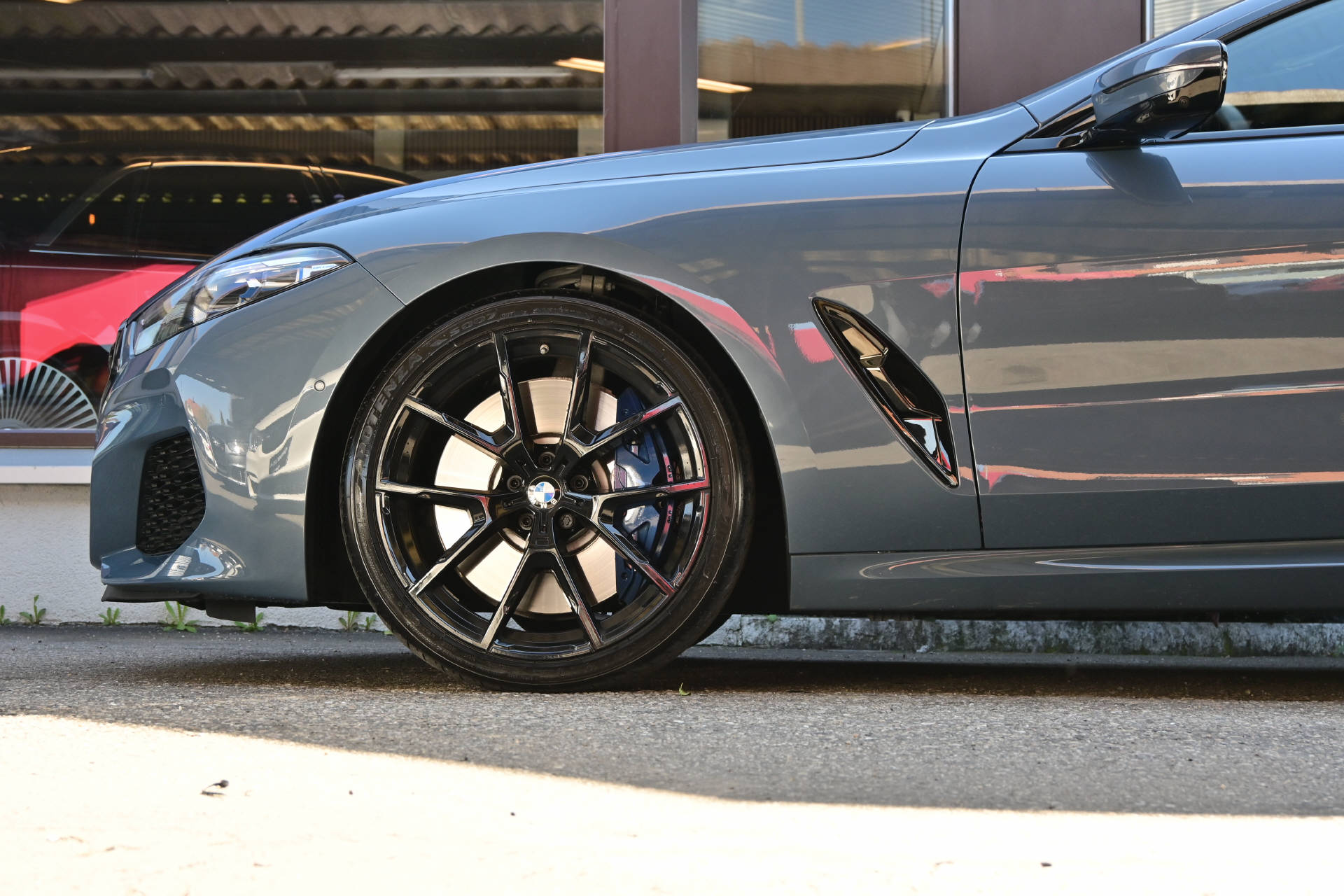 BMW M850i xDrive Coupé-image-4