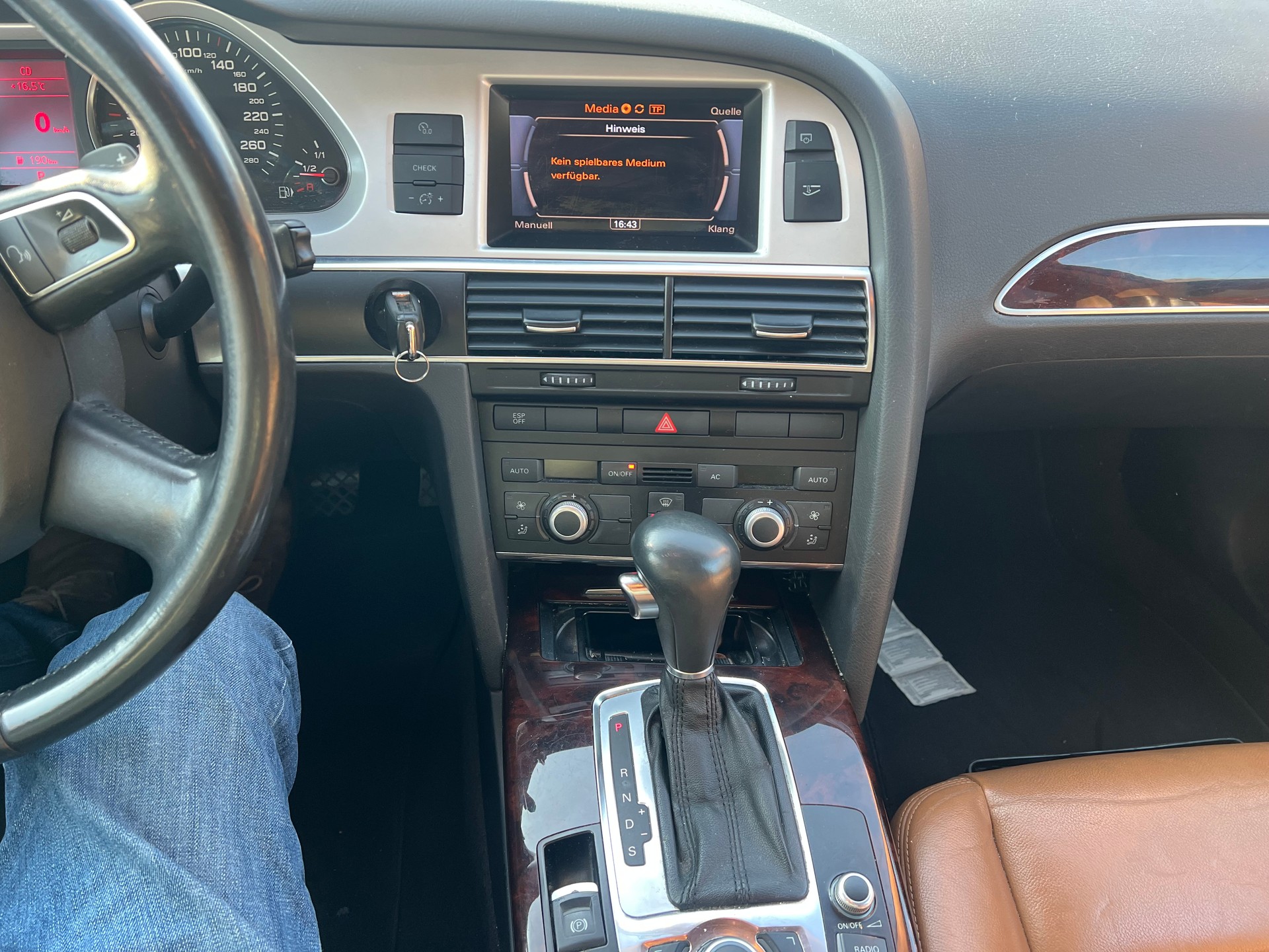 AUDI A6 Limousine 2.0 TFSI-image-6