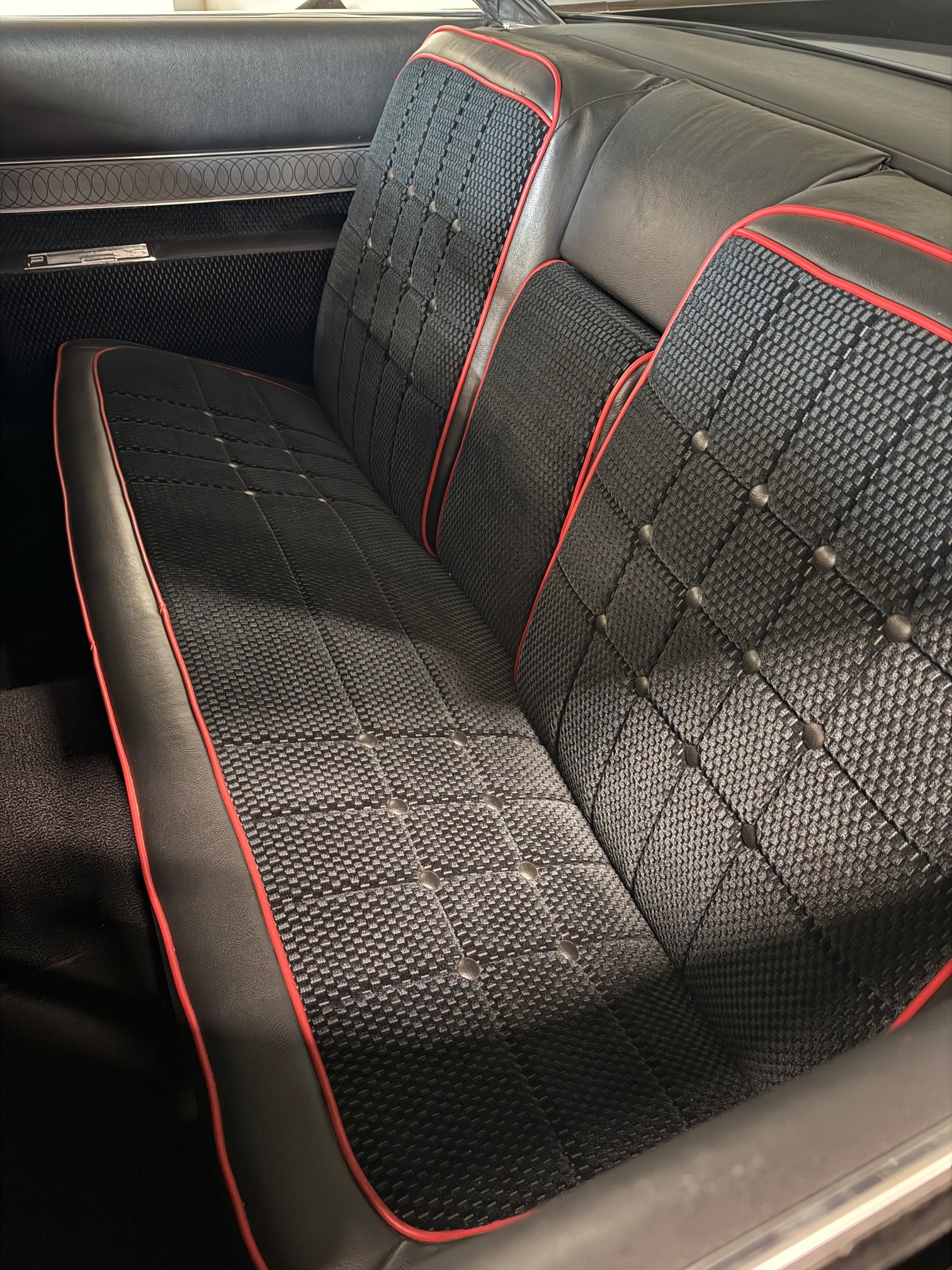CADILLAC DEVILLE-image-8