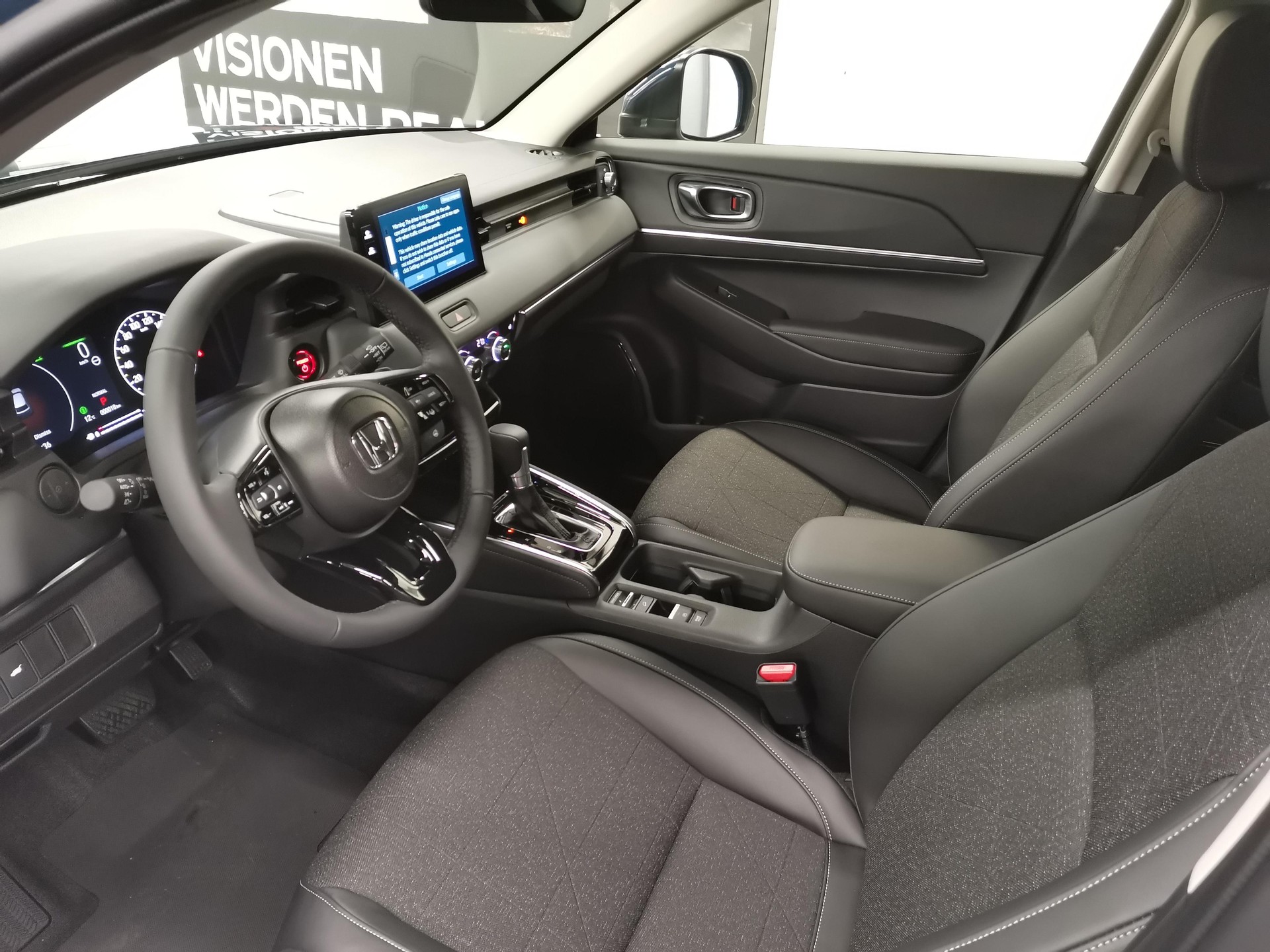 HONDA HR-V 1.5 i-MMD Advance-image-6