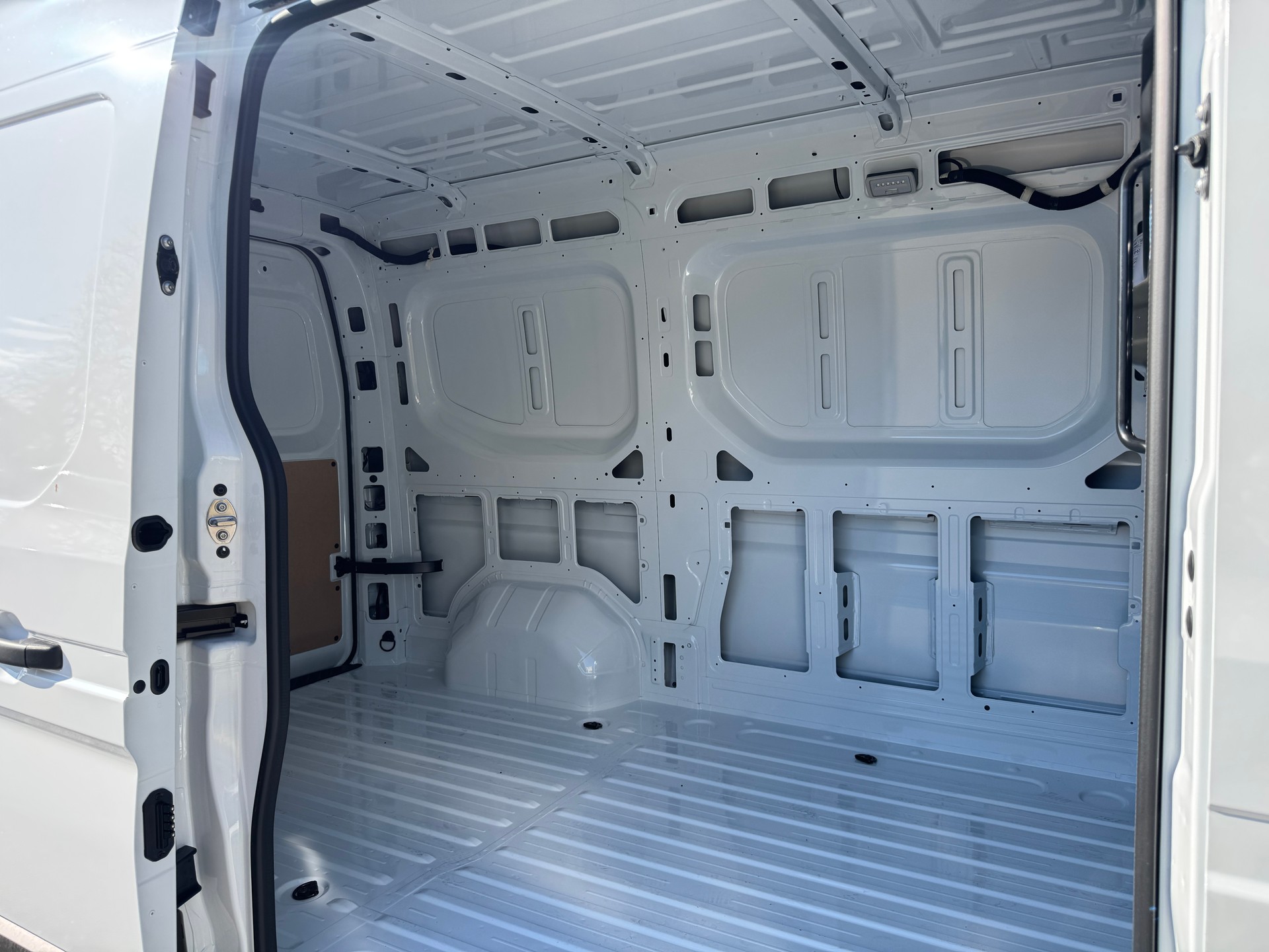 RENAULT Master E-Tech 35 EV 87kWh L2H2-image-7