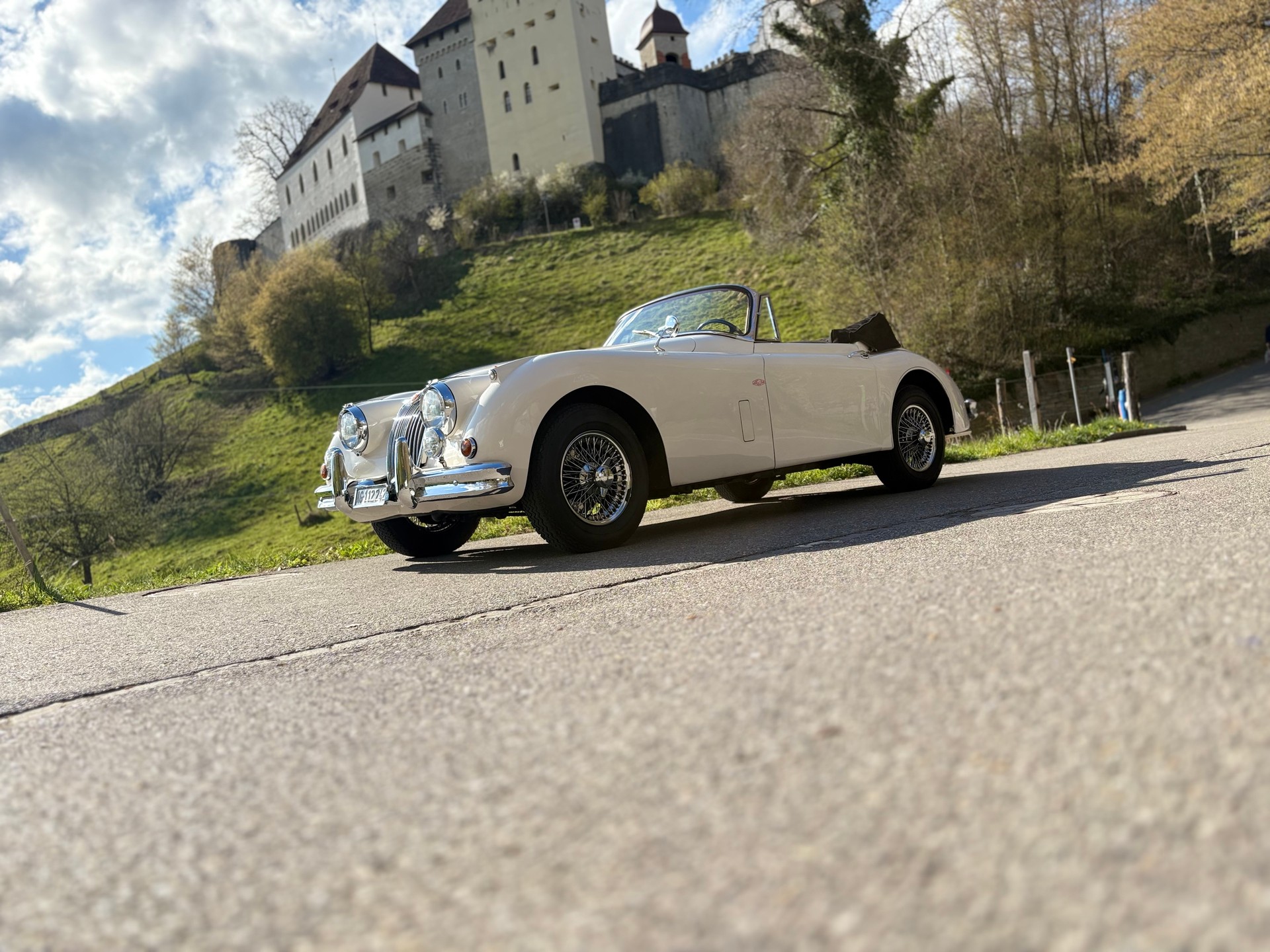 JAGUAR XK150-image-1