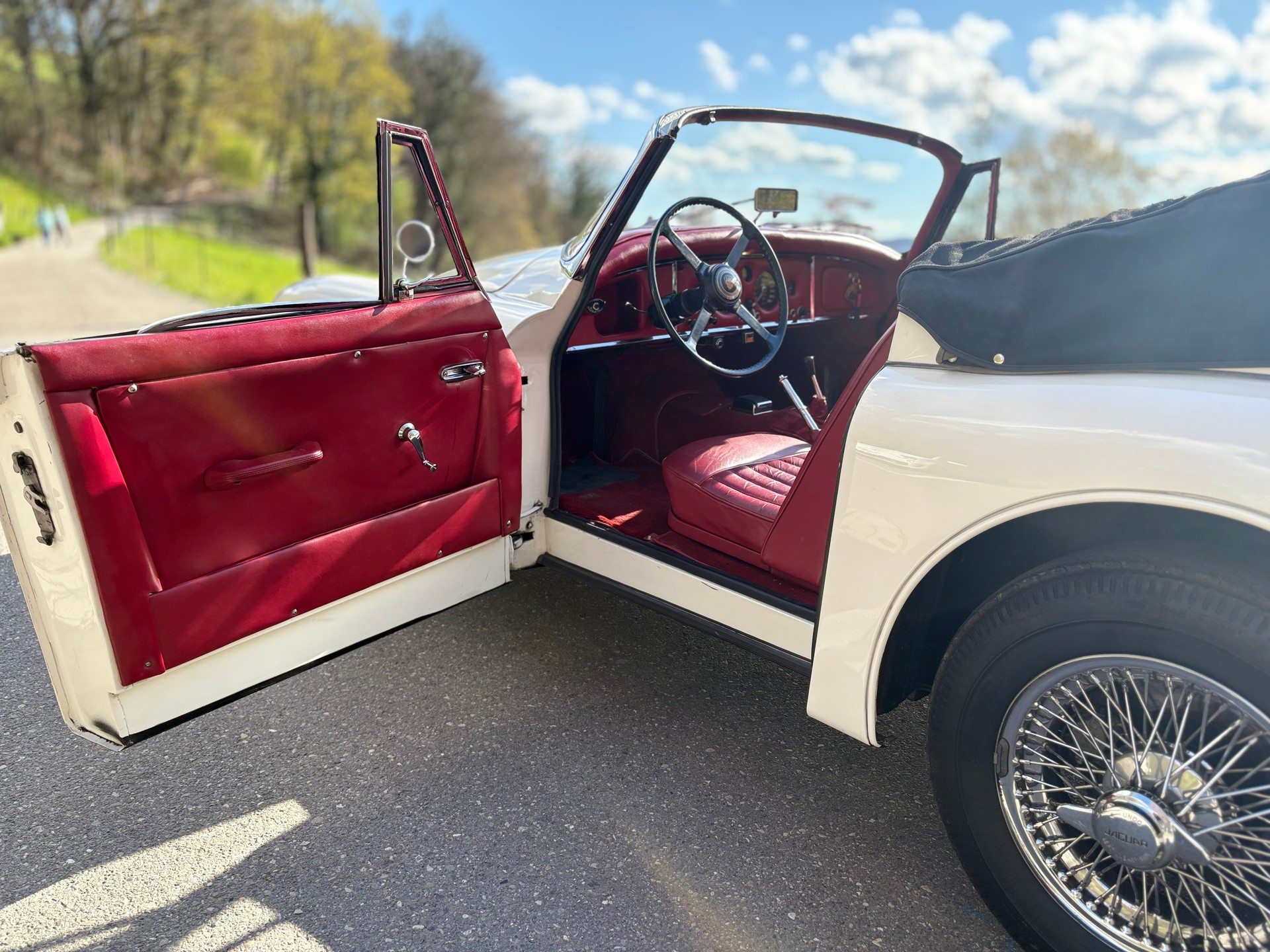 JAGUAR XK150-image-7