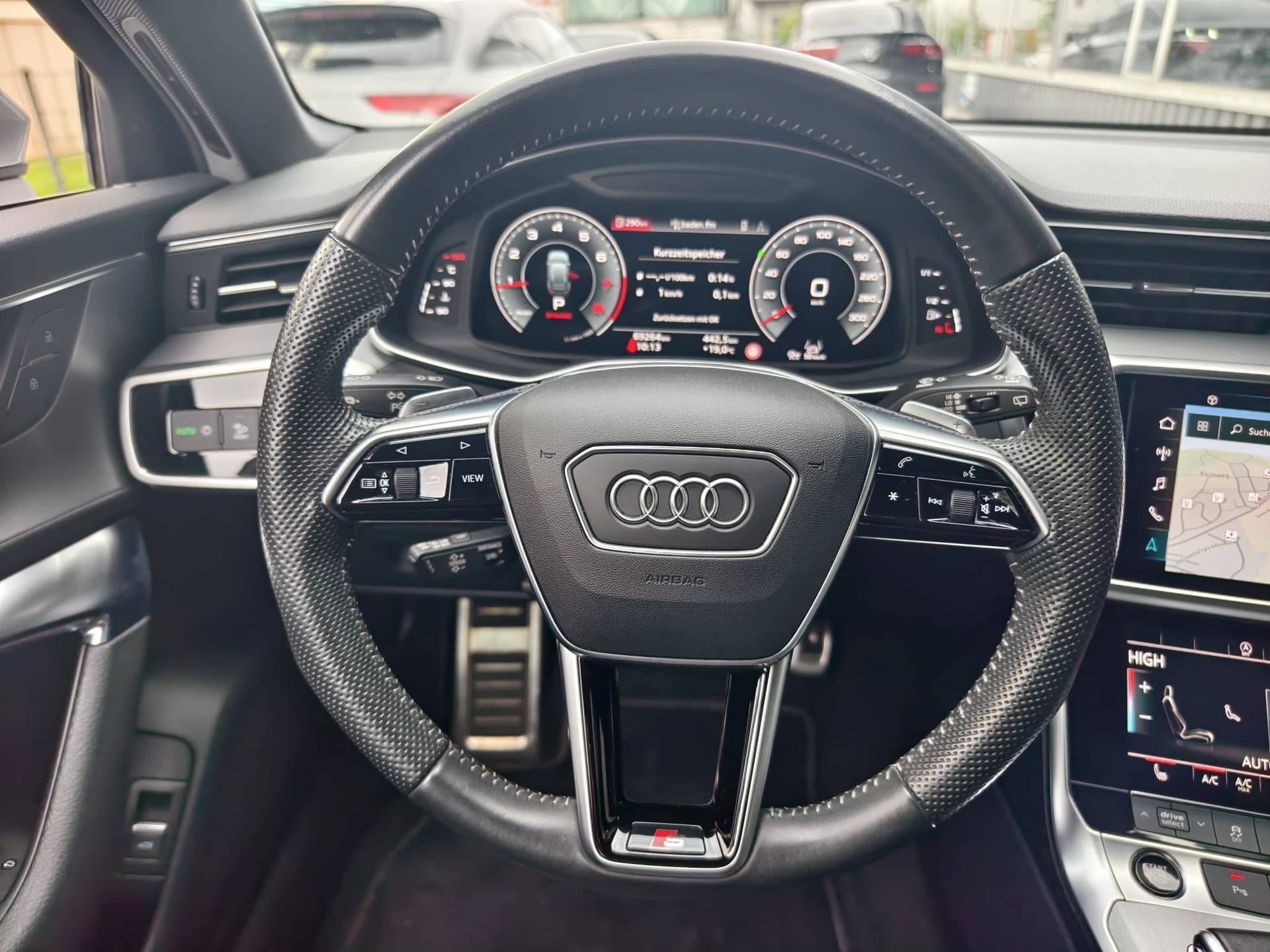 AUDI A6 Avant 2.0 45 TFSI Sport Attraction quattro S-Tronic CH FAHRZEUG-image-12