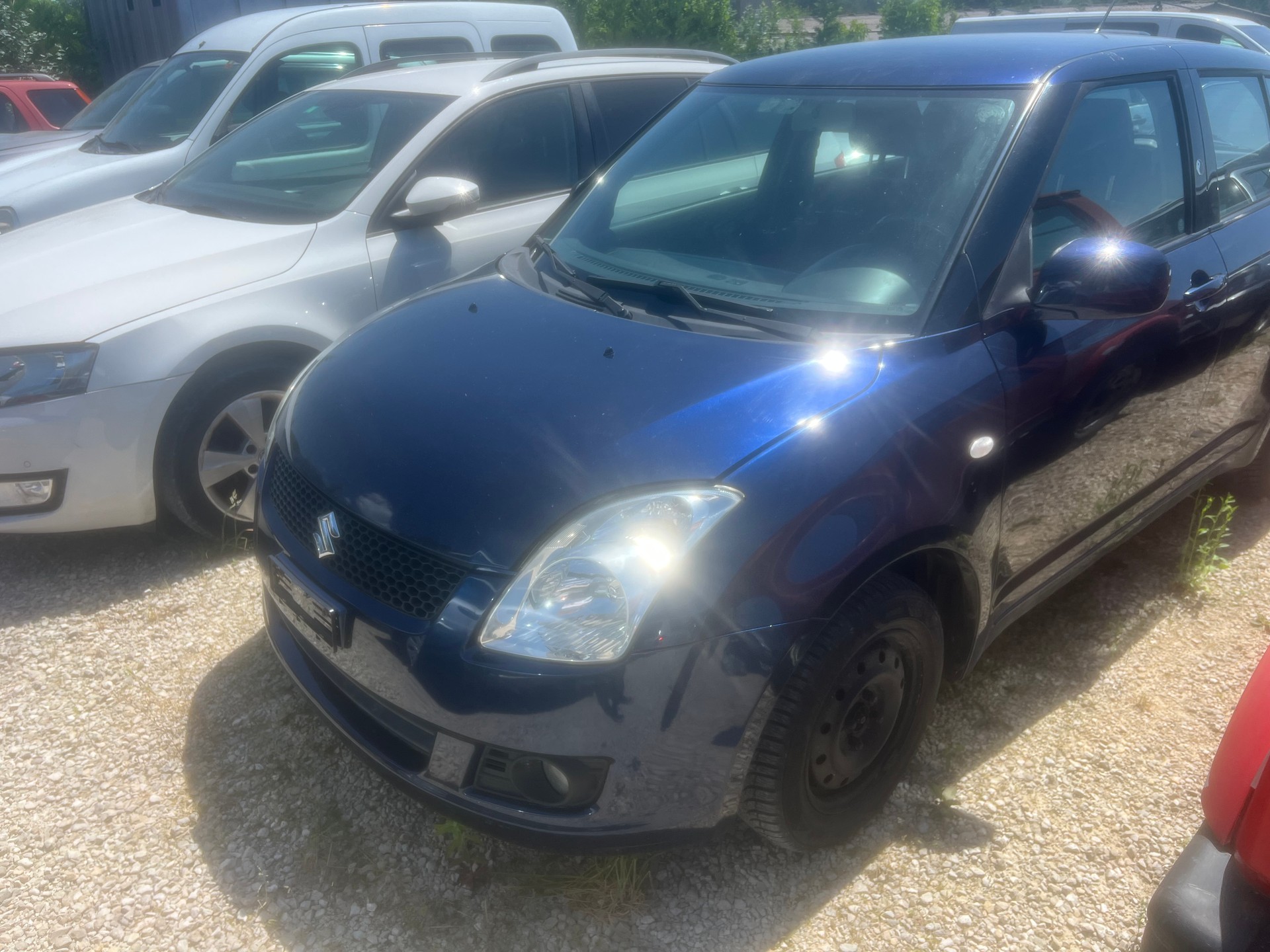 SUZUKI Swift 1.3i 16V GL Top 4x4-image-4