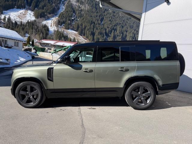 LAND ROVER Defender 130 3.0 D I6 300 X-Dynamic HSE-image-2