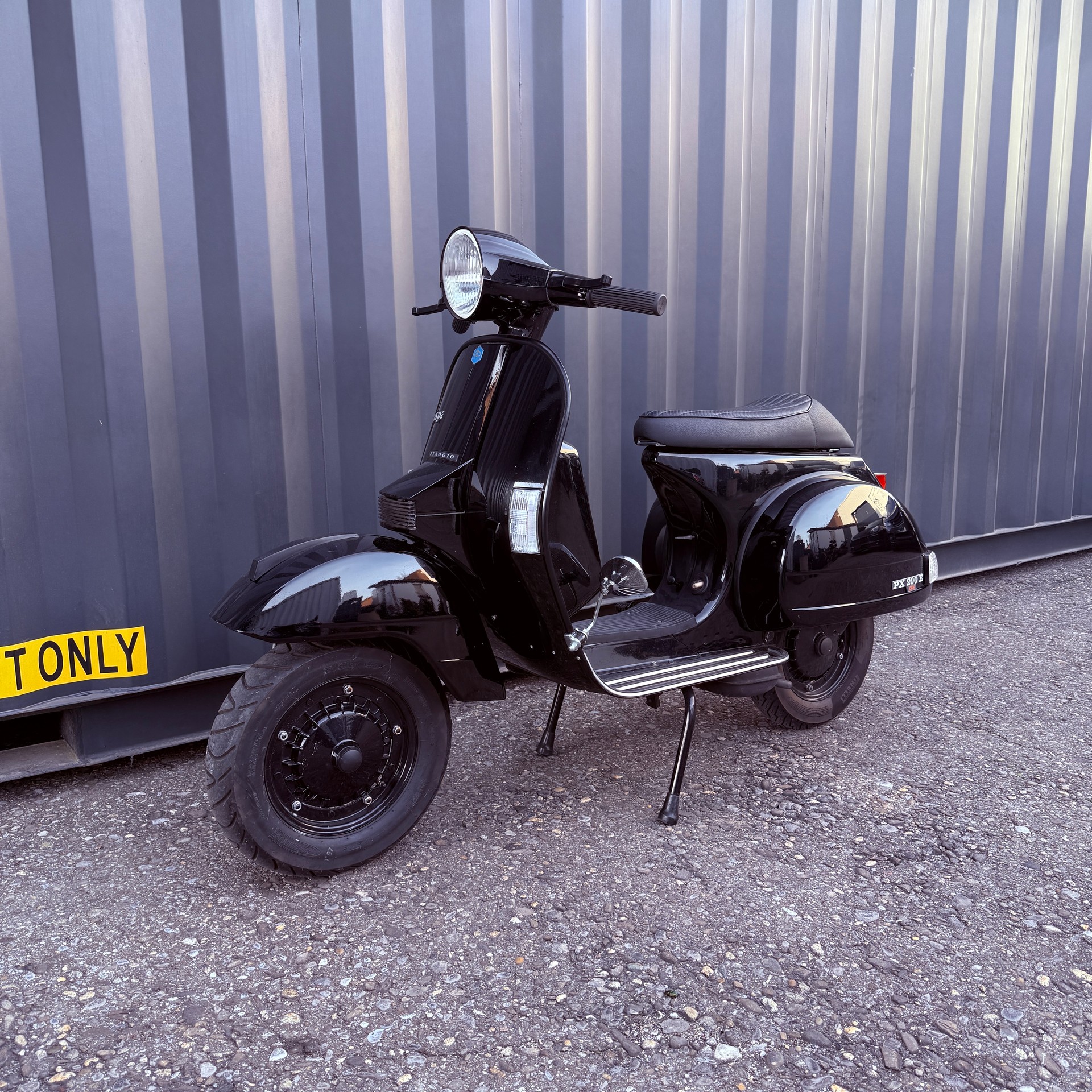PIAGGIO Vespa PX 200 E