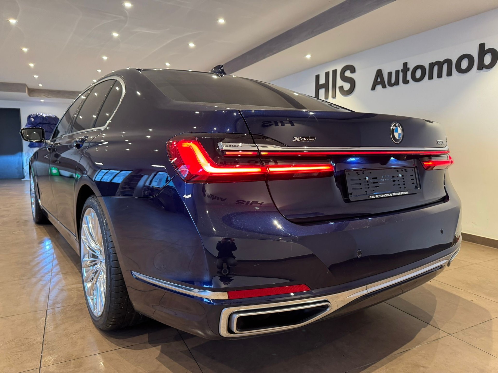 BMW 750Li xDrive-image-6