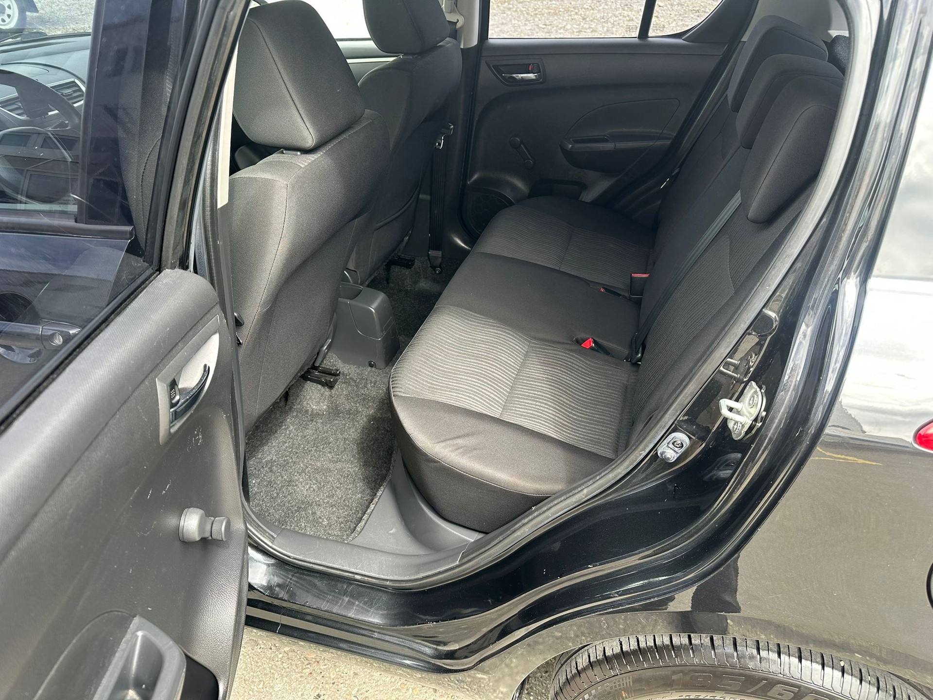 SUZUKI Swift 1.2i 16V GL-image-14