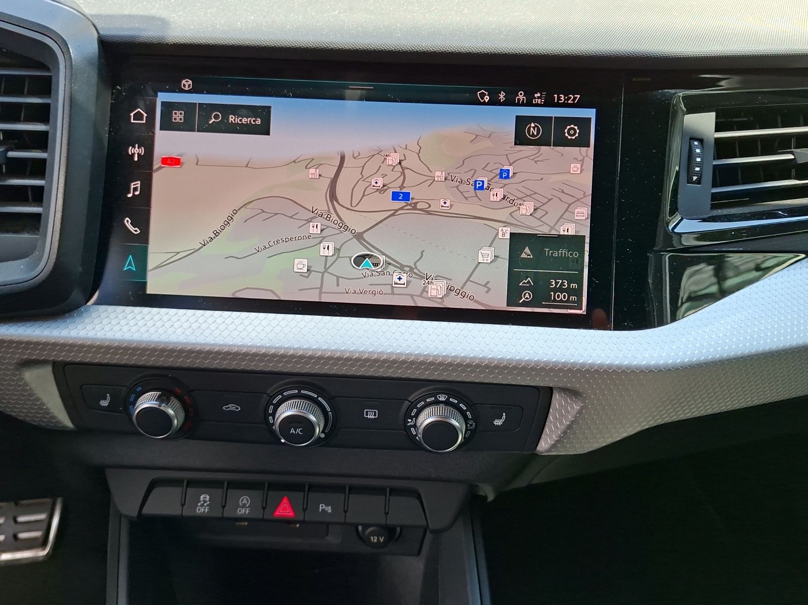 AUDI A1 Sportback 30 TFSI advanced Attraction S-tronic-image-10