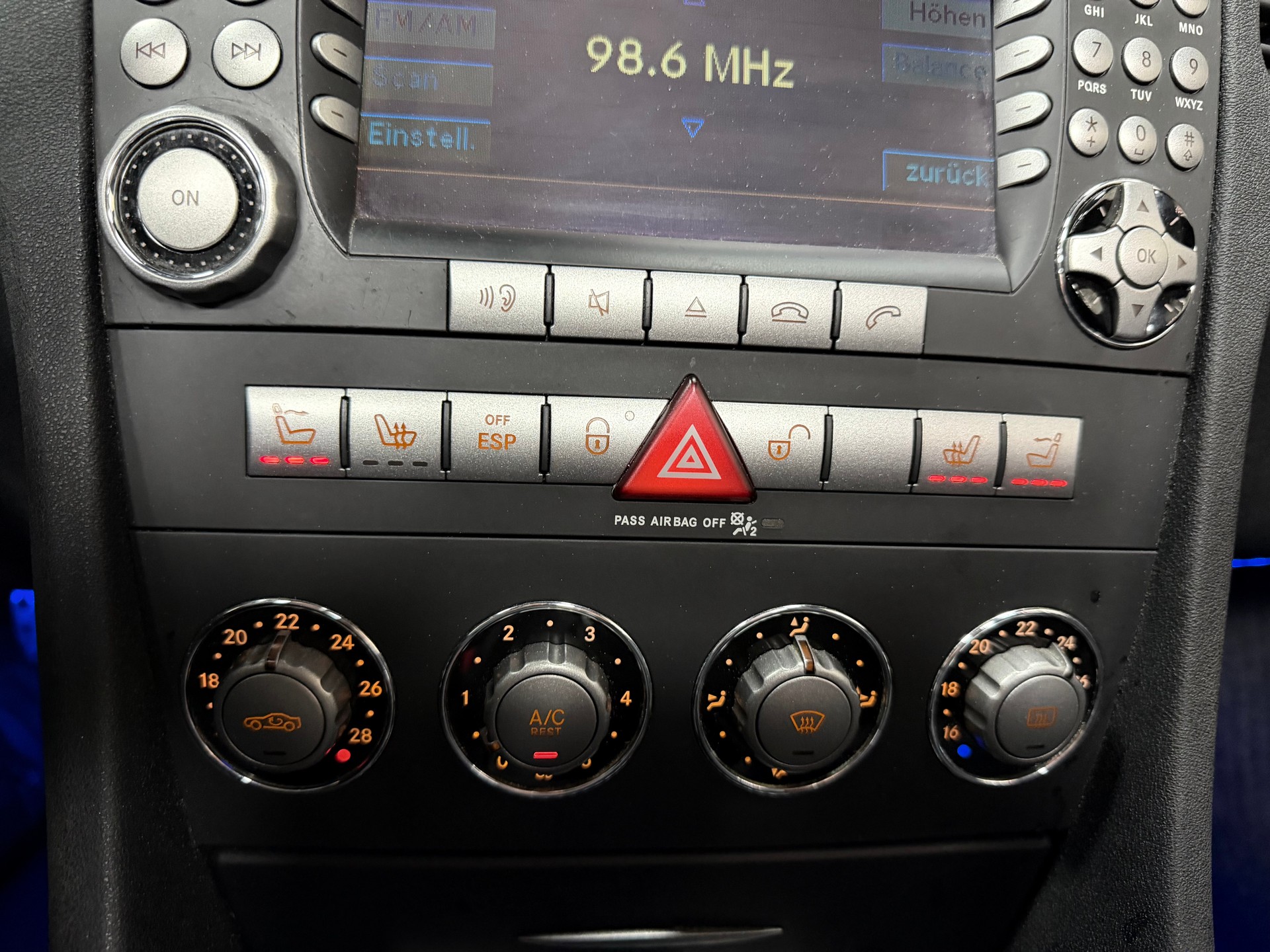 MERCEDES-BENZ SLK 200 Kompressor-image-18