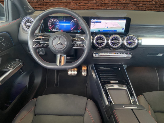 MERCEDES-BENZ GLB 220 4Matic 8G-Tronic-image-10