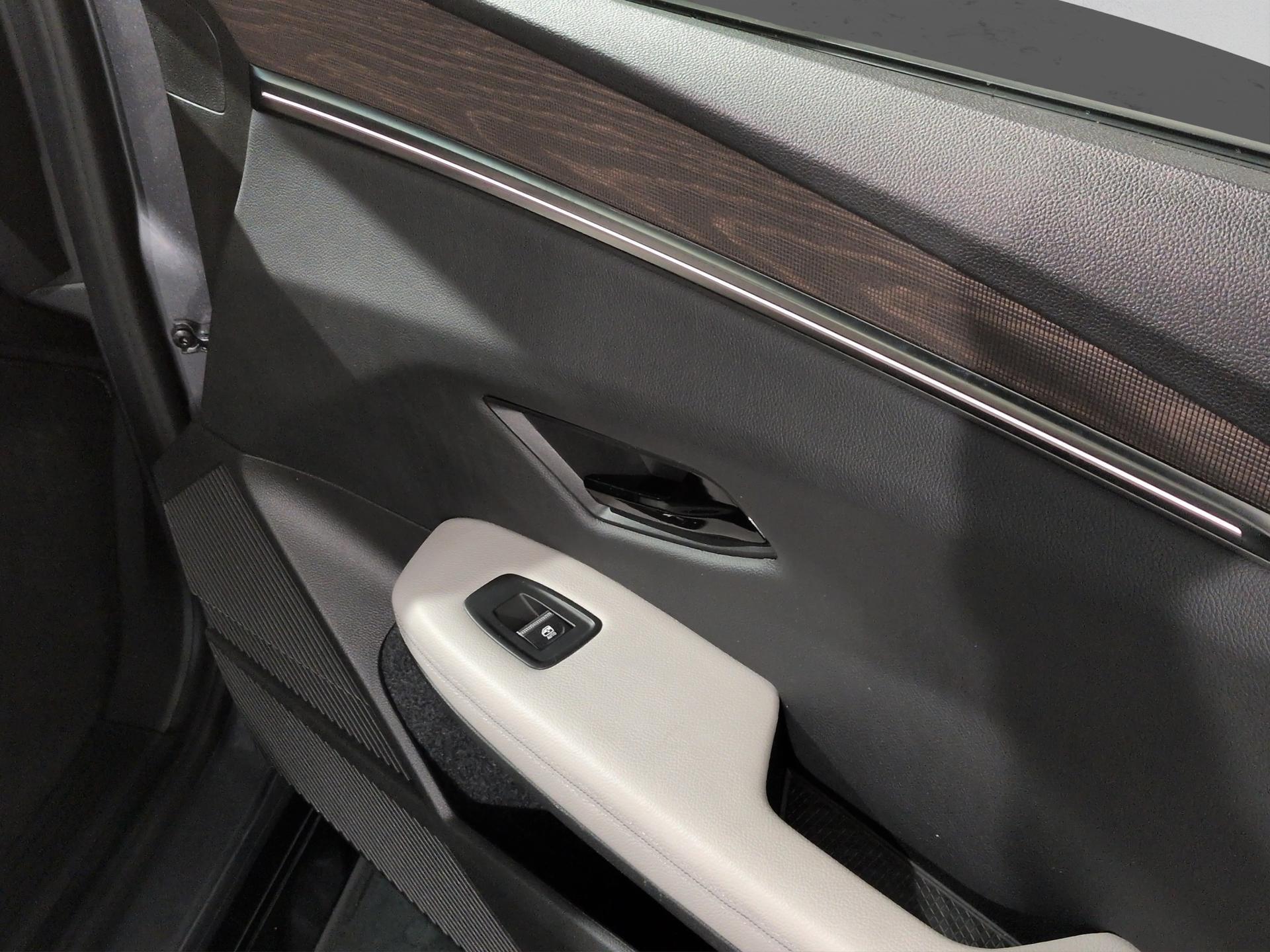 RENAULT Mégane E-TECH EV60 Iconic-image-22