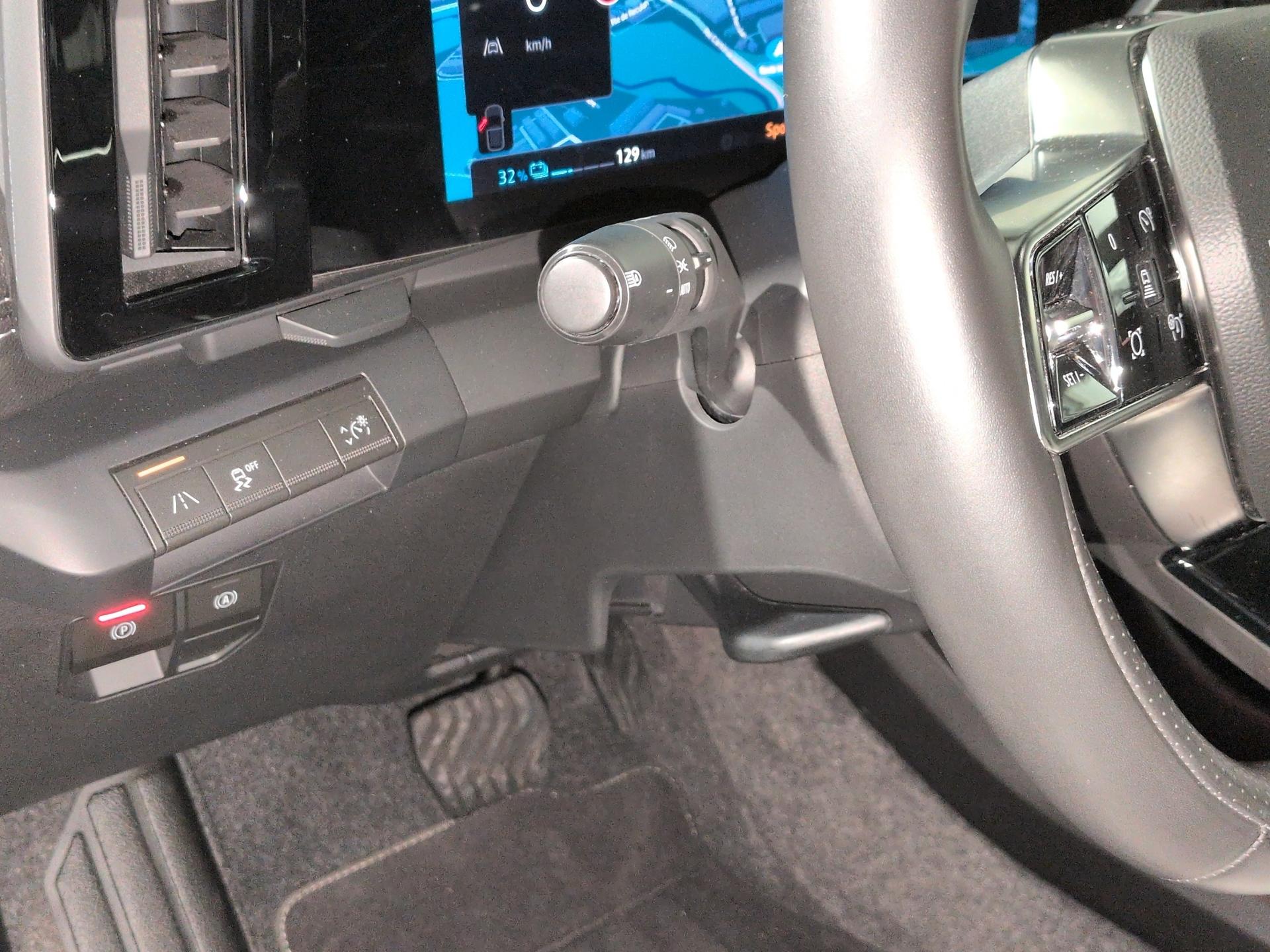 RENAULT Mégane E-TECH EV60 Iconic-image-20