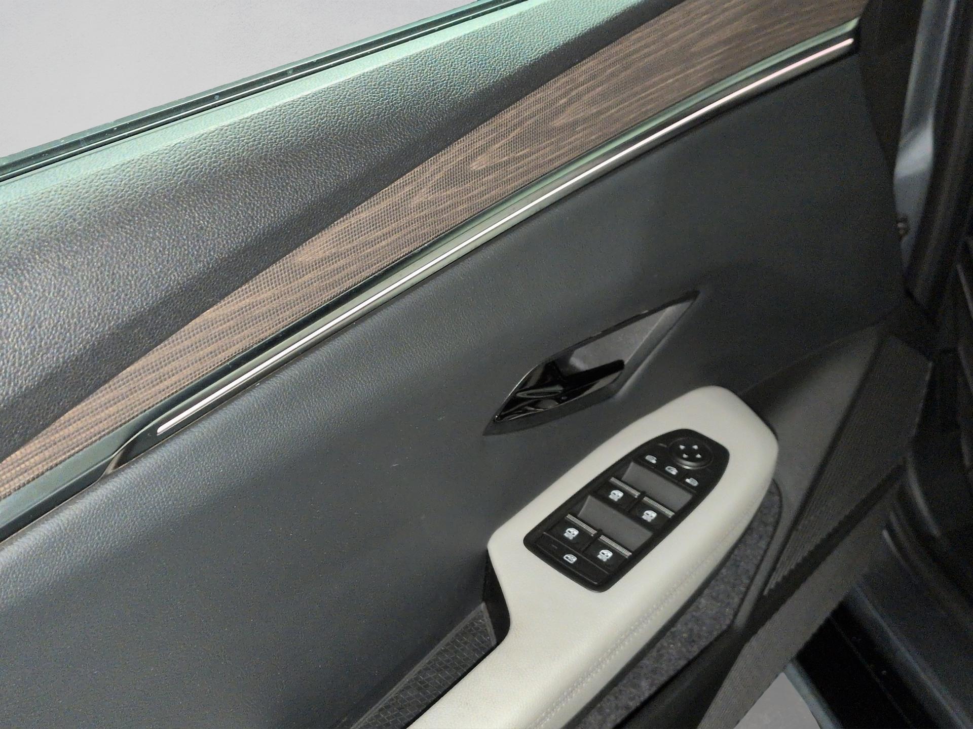 RENAULT Mégane E-TECH EV60 Iconic-image-21