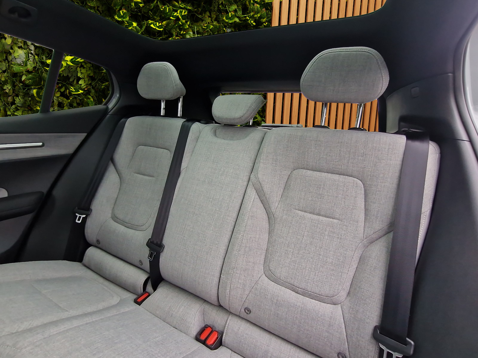 VOLVO EX 30 E60 Twin Ultra Performance AWD-image-13