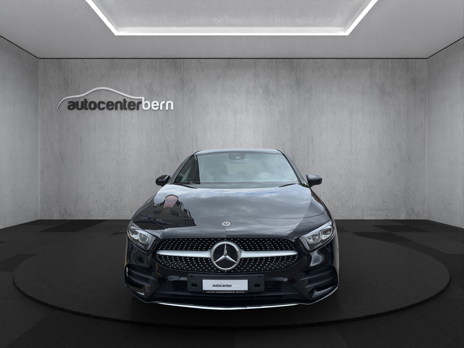 MERCEDES-BENZ A 200 AMG Line 7G-DCT-image-1