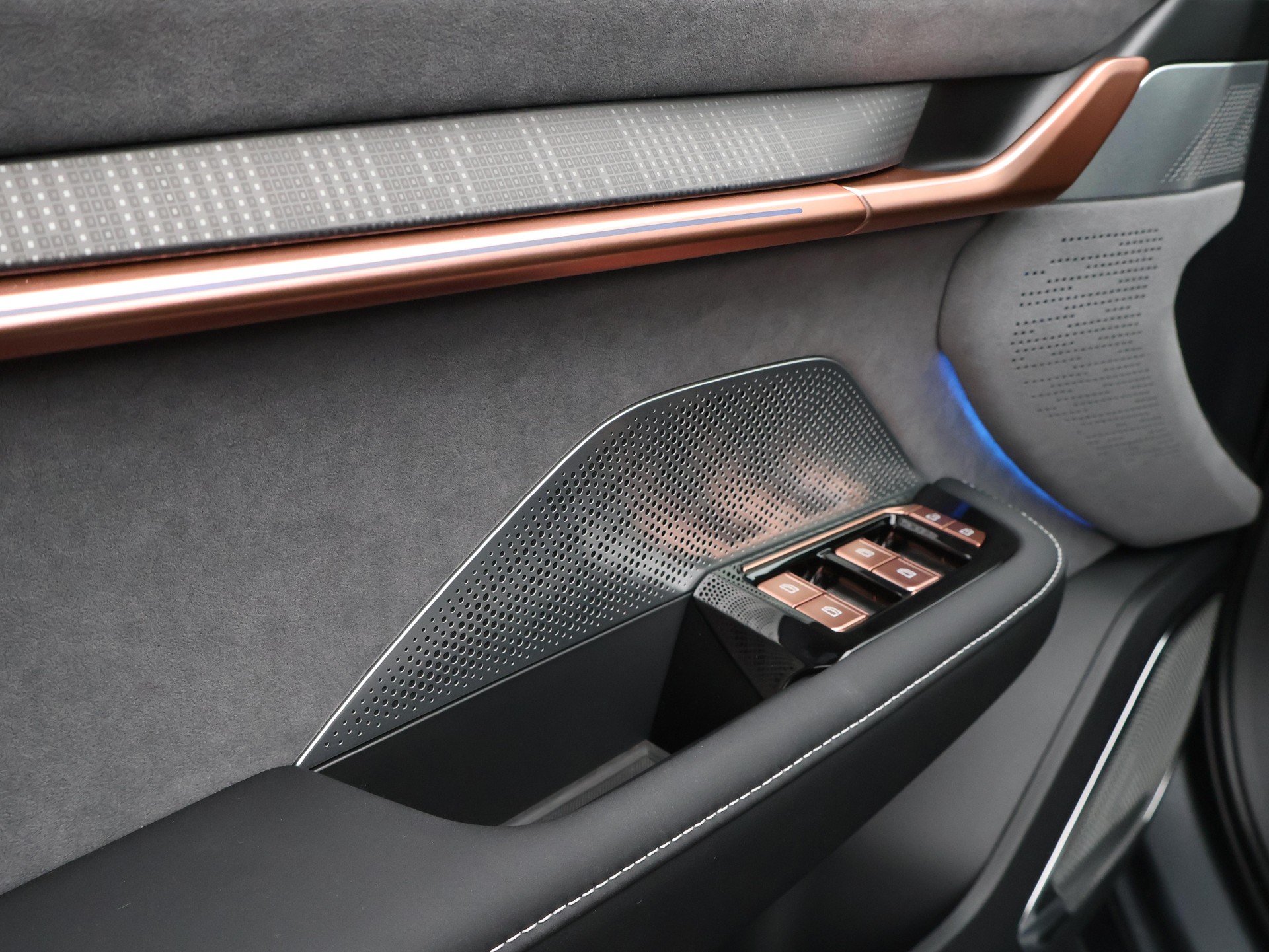 ZEEKR 001 Performance AWD ab 1.29% Leasing-image-25