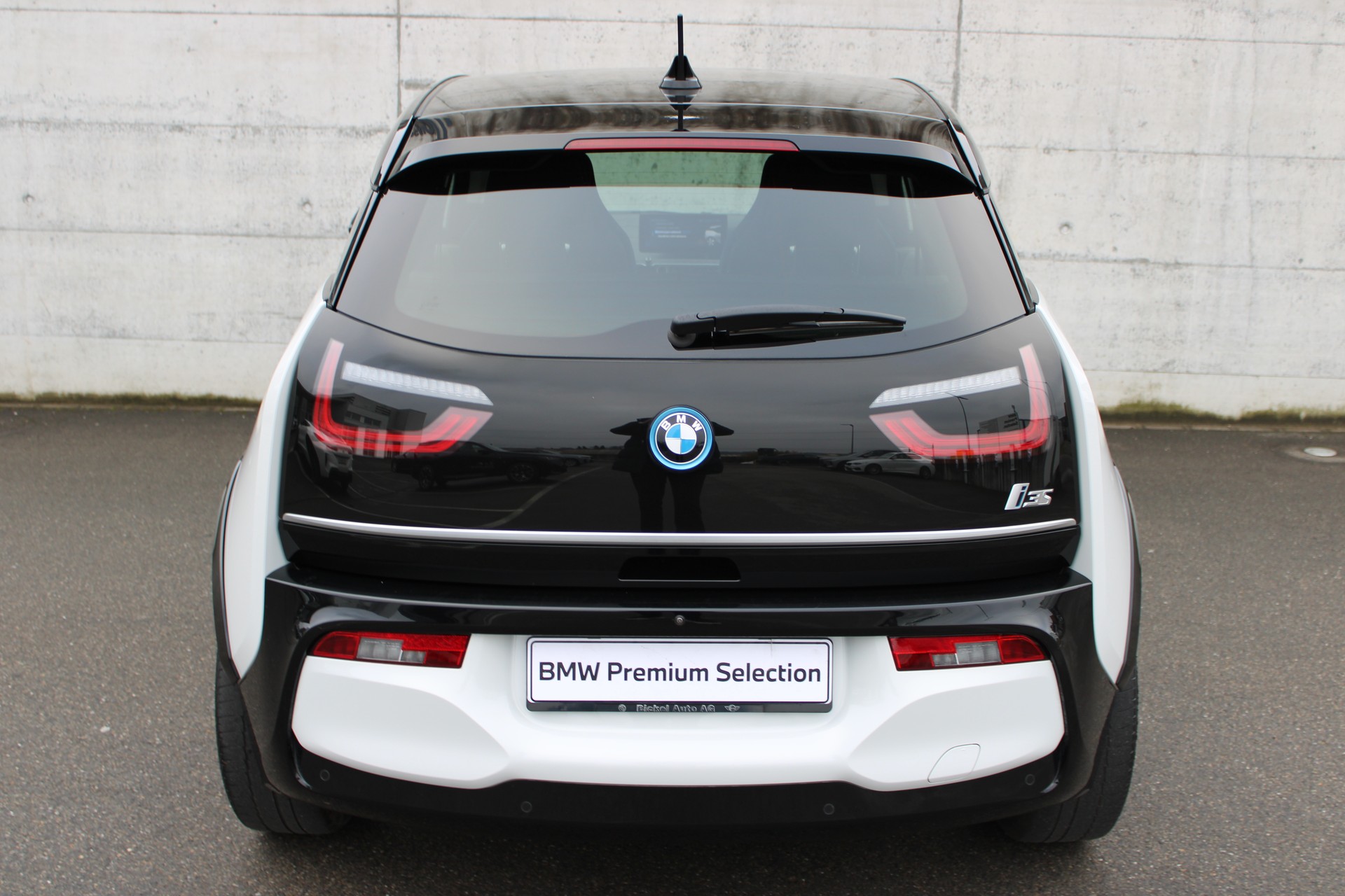 BMW i3s (120Ah)-image-6