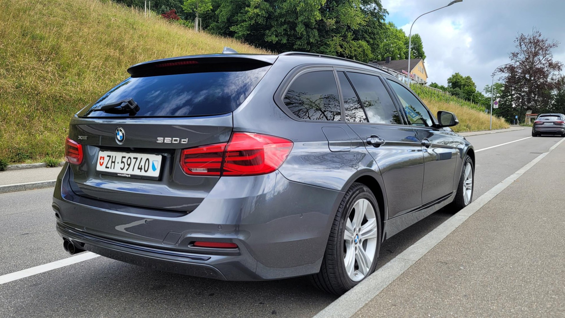 BMW 320d xDrive Touring Sport Line Edition F31-image-3