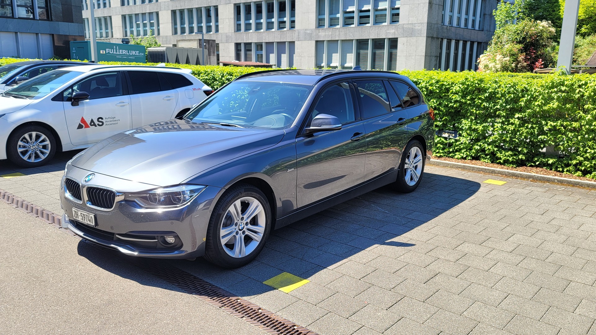 BMW 320d xDrive Touring Sport Line Edition F31-image-6