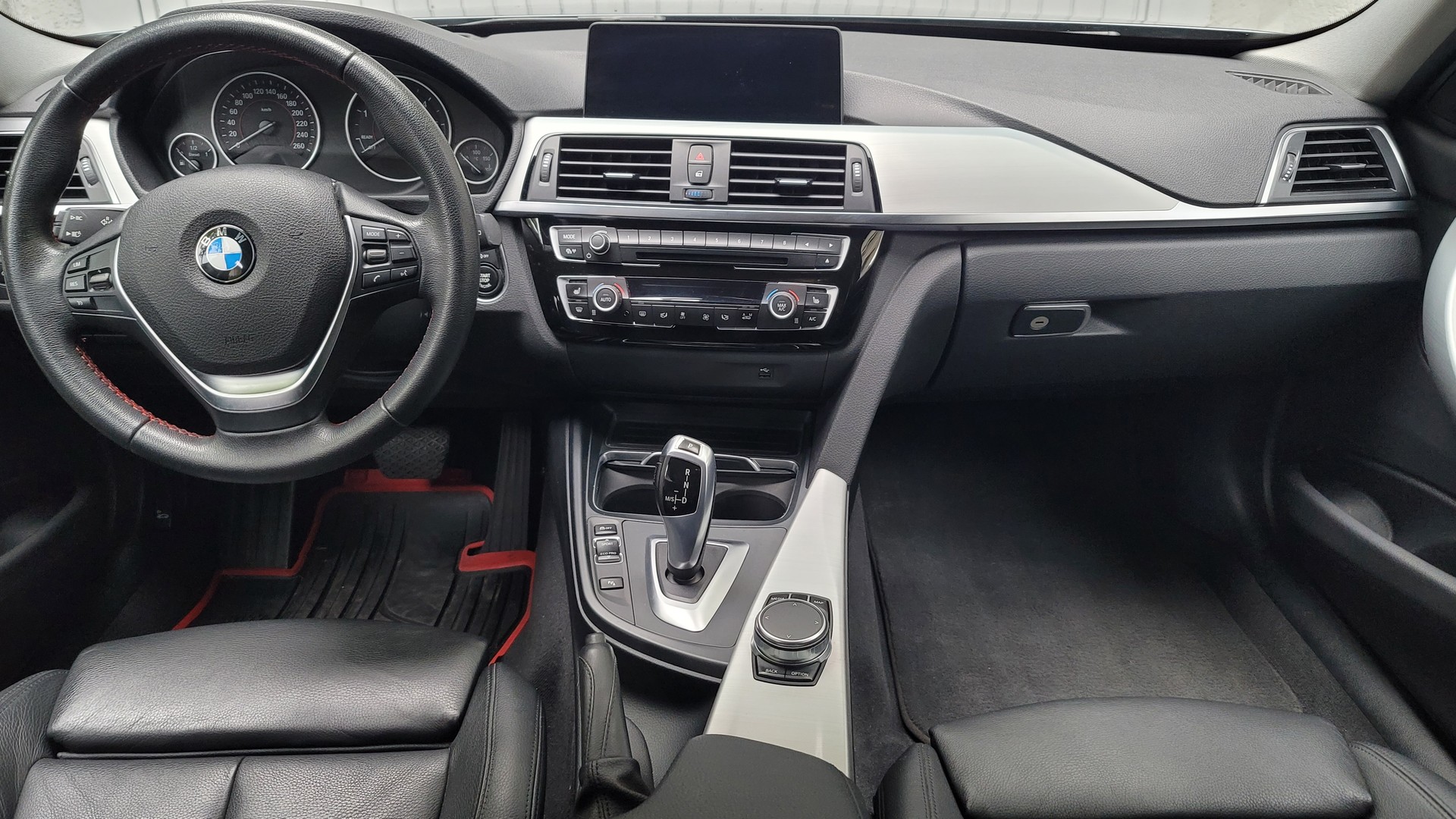 BMW 320d xDrive Touring Sport Line Edition F31-image-7
