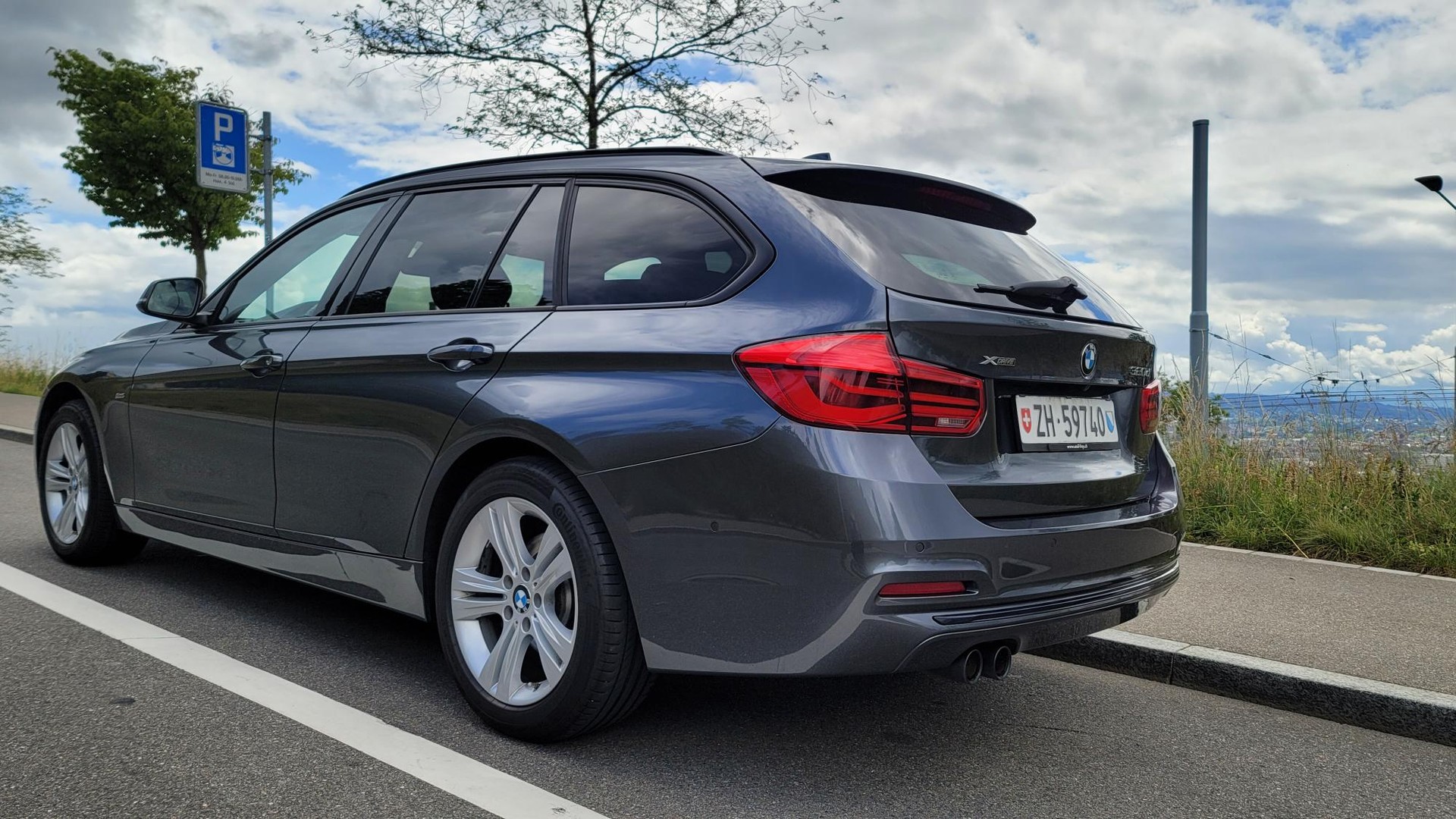BMW 320d xDrive Touring Sport Line Edition F31-image-2