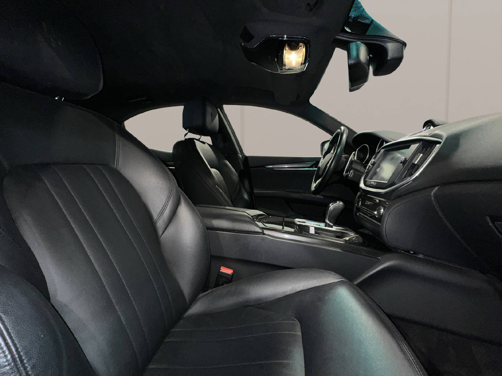 MASERATI Ghibli 3.0 V6 D-image-15