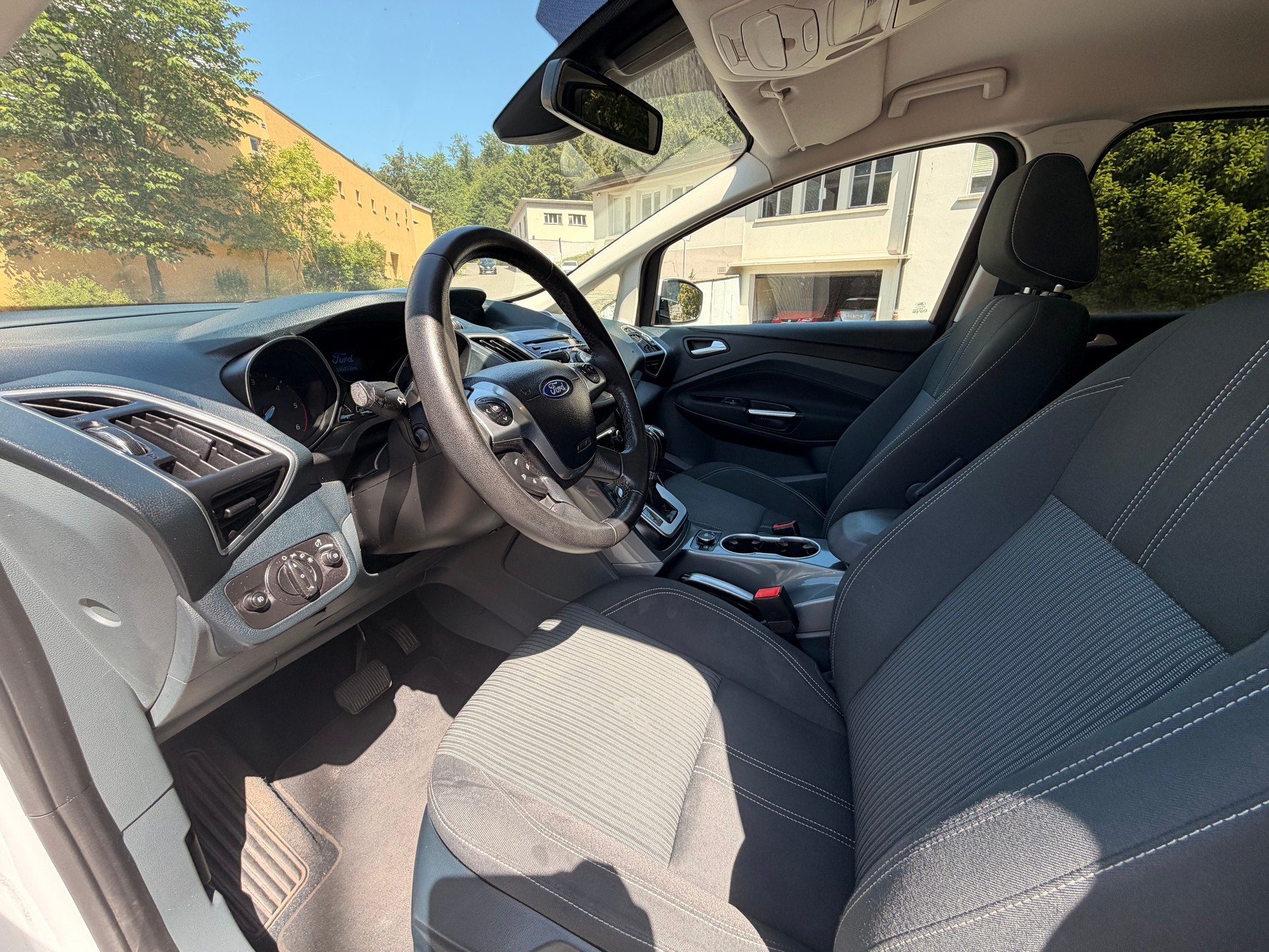 FORD C-Max 2.0 TDCi Carving PowerShift-image-9
