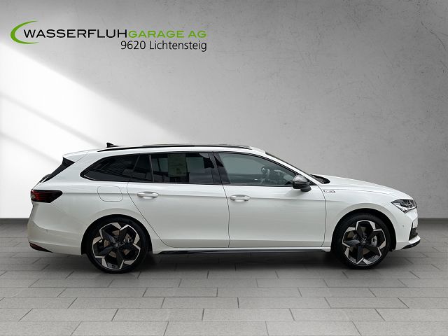 SKODA Superb Combi 2.0 TSI Sportline 4x4 DSG-showroom-element-3