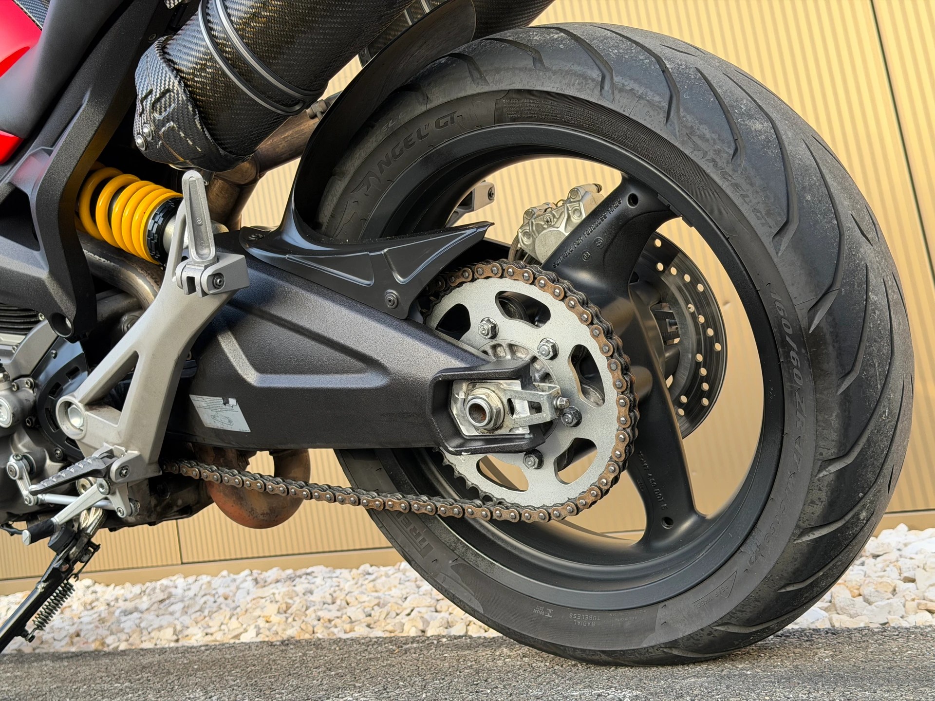 DUCATI Monster 696M-image-1