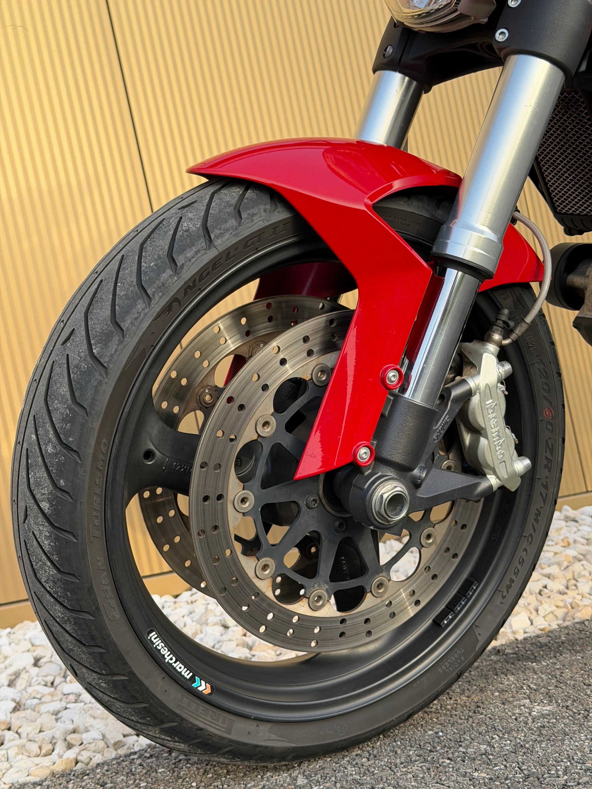 DUCATI Monster 696M-image-3