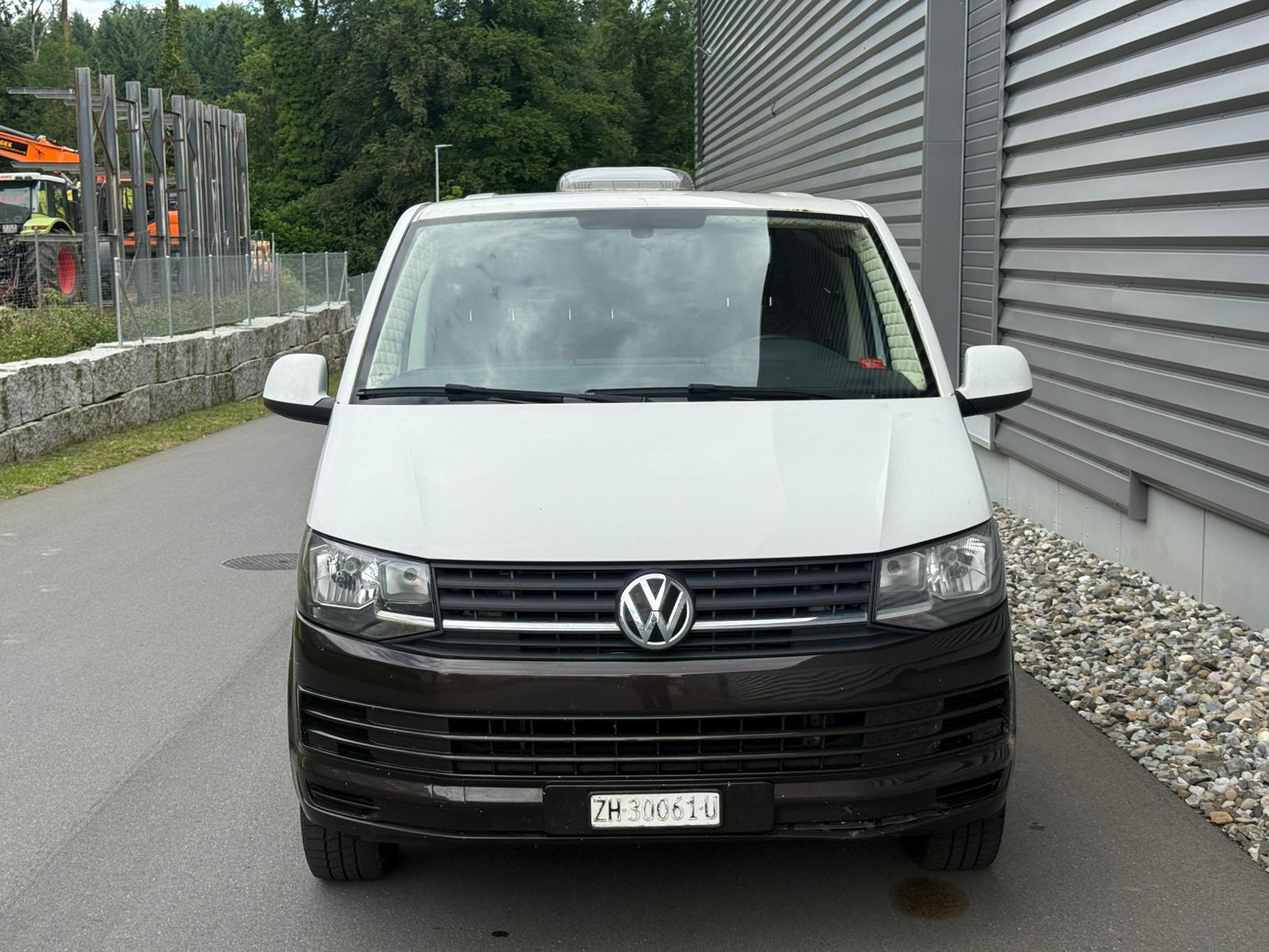 VW T6 2.0 TDI Entry-image-2