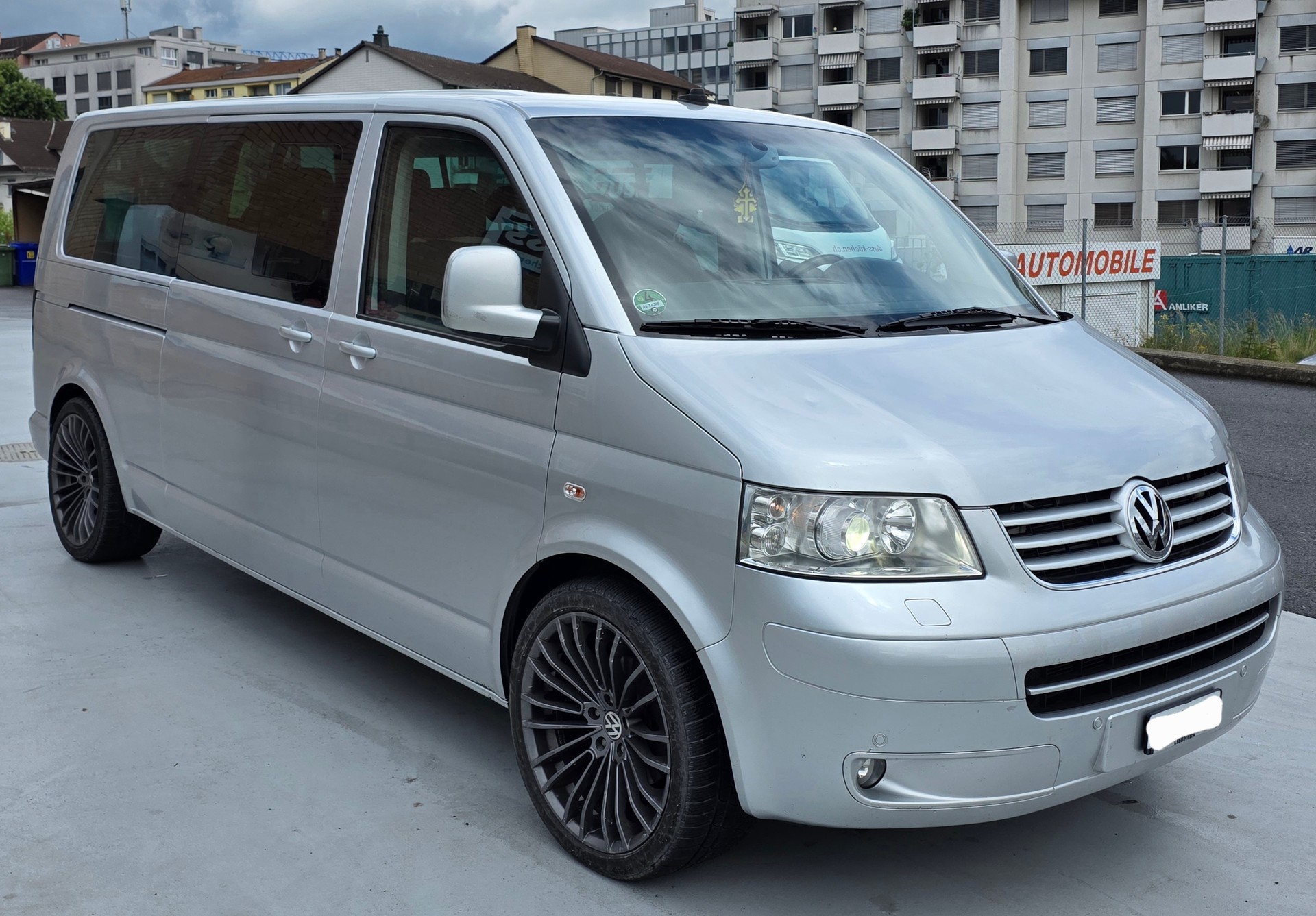 VW T5 Caravelle Comfort 2.5 TDI PD-image-2