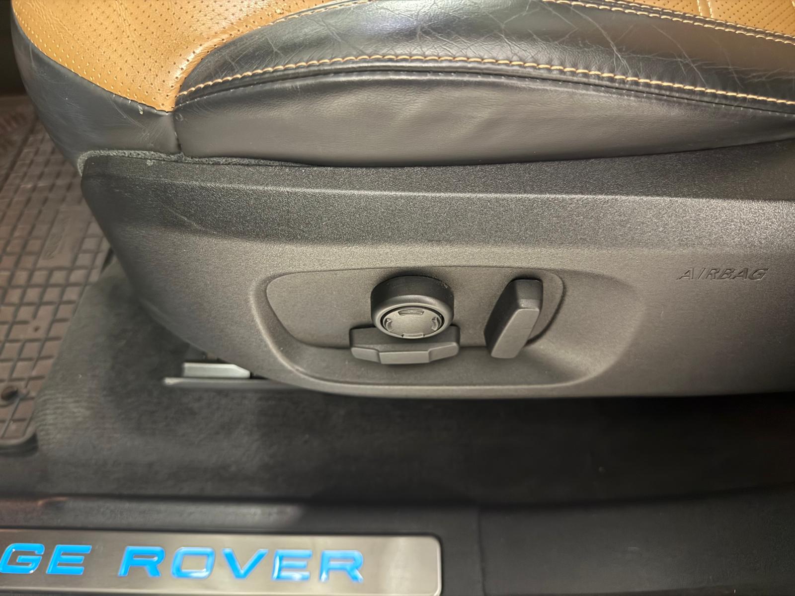 LAND ROVER Range Rover Evoque 2.0 TD4 HSE Dynamic-image-21