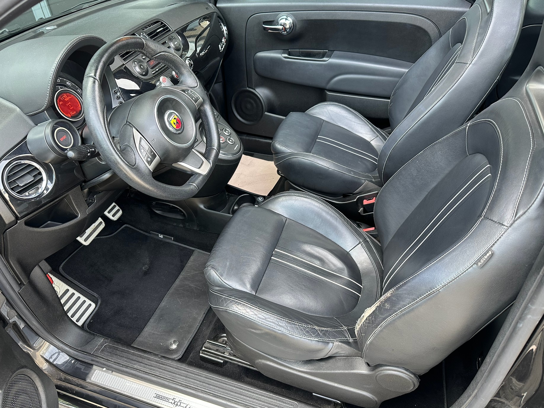 FIAT 595 1.4 16V Turbo Abarth Turismo Dualogic-image-14