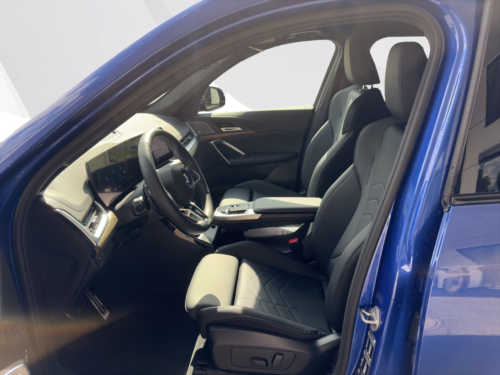 BMW X1 23i xDrive-image-9